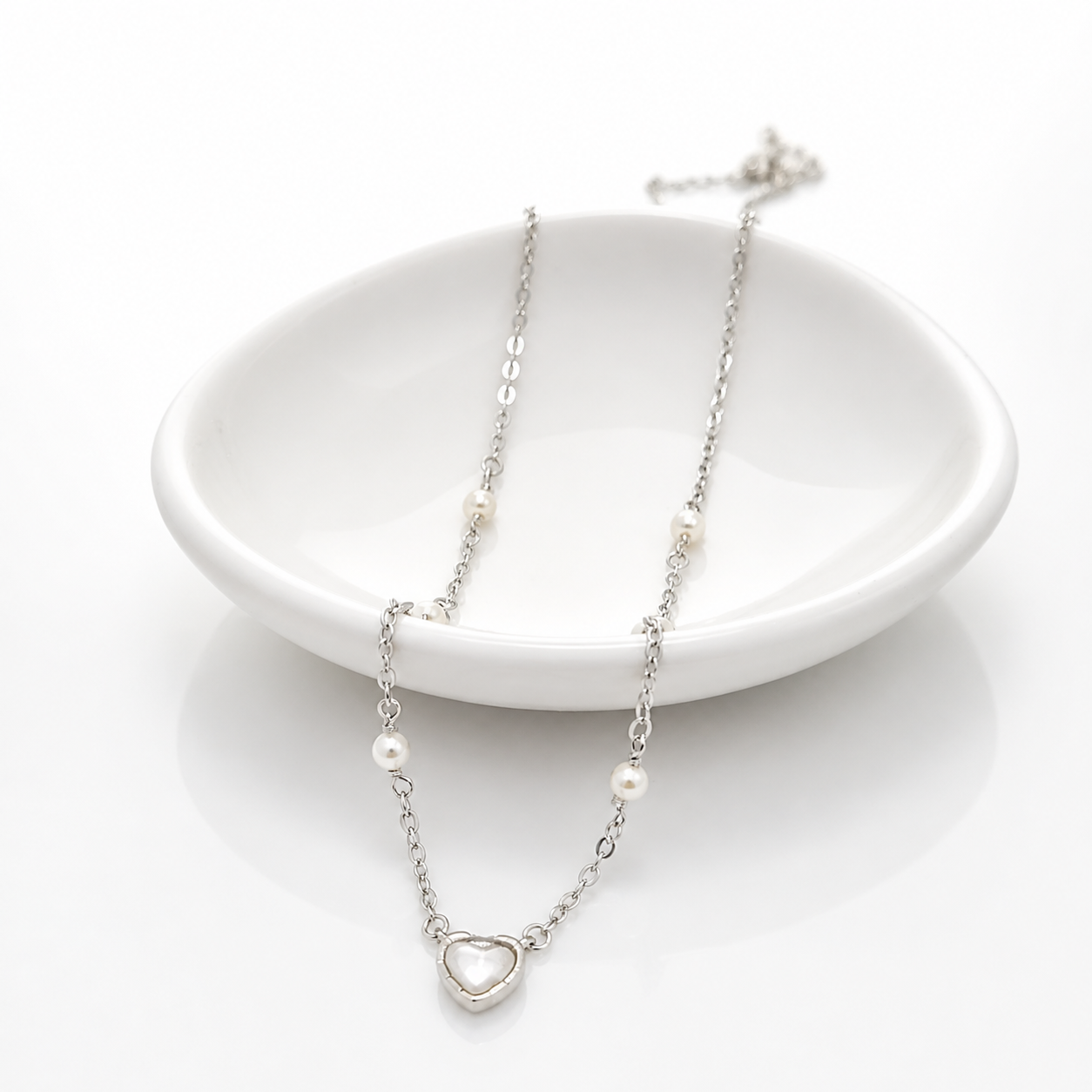 925 Silver Heart Pearl Necklace – Dainty Chain for Women
