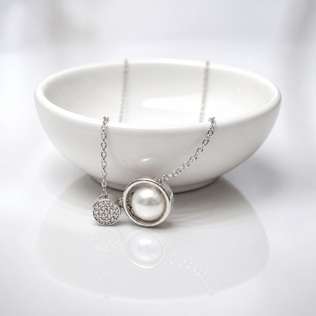 925 Silver Round Pearl Necklace – Elegant Minimal Chain for Women