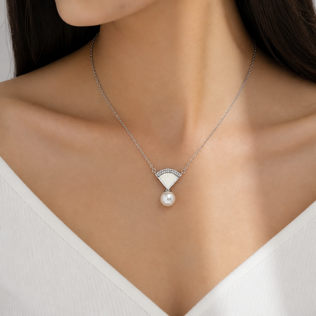 Luxe Loop 925 Silver Necklace