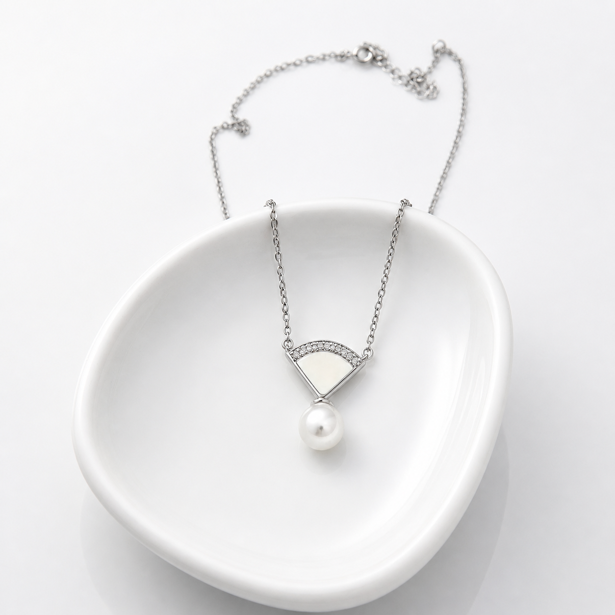 Luxe Loop 925 Silver Necklace