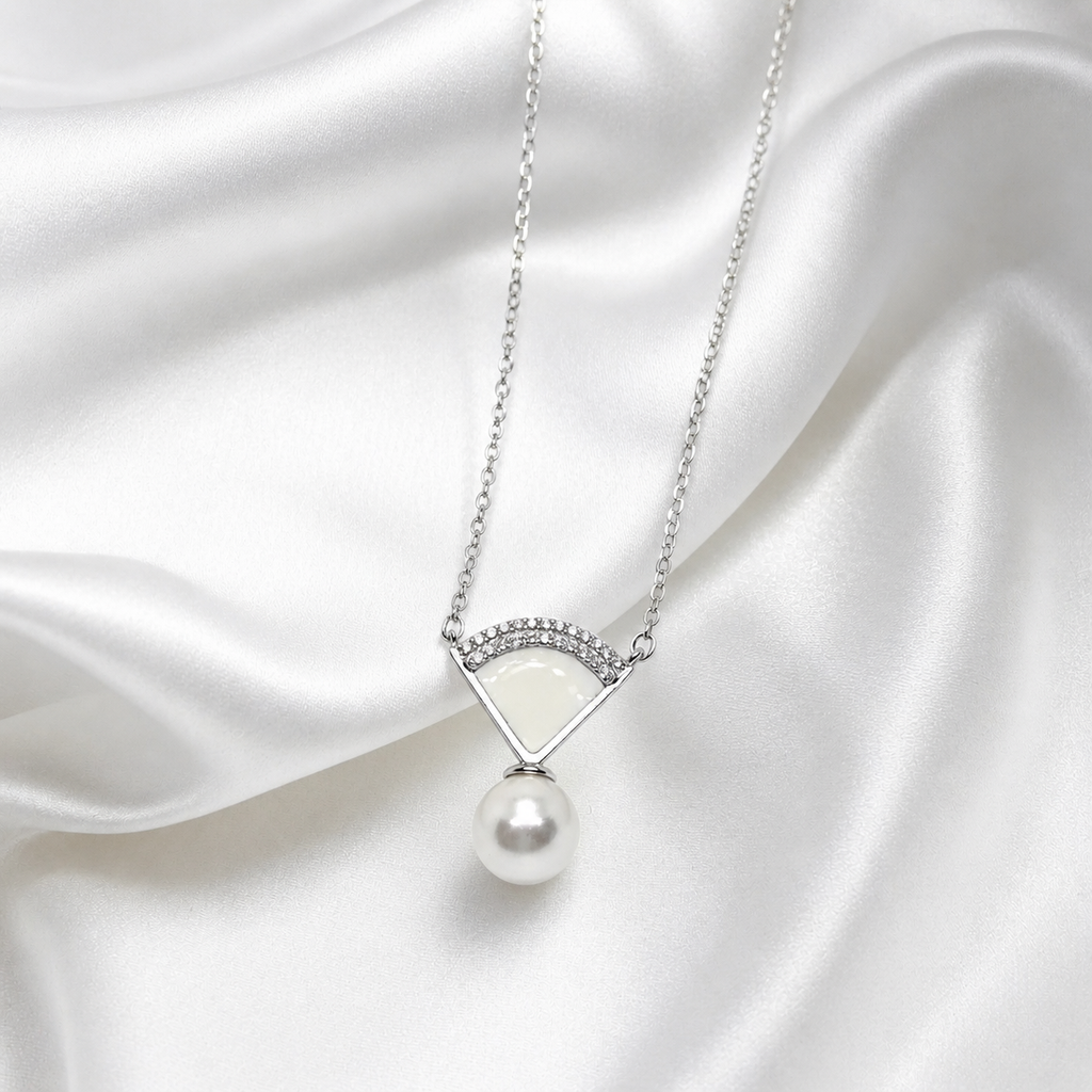 Luxe Loop 925 Silver Necklace