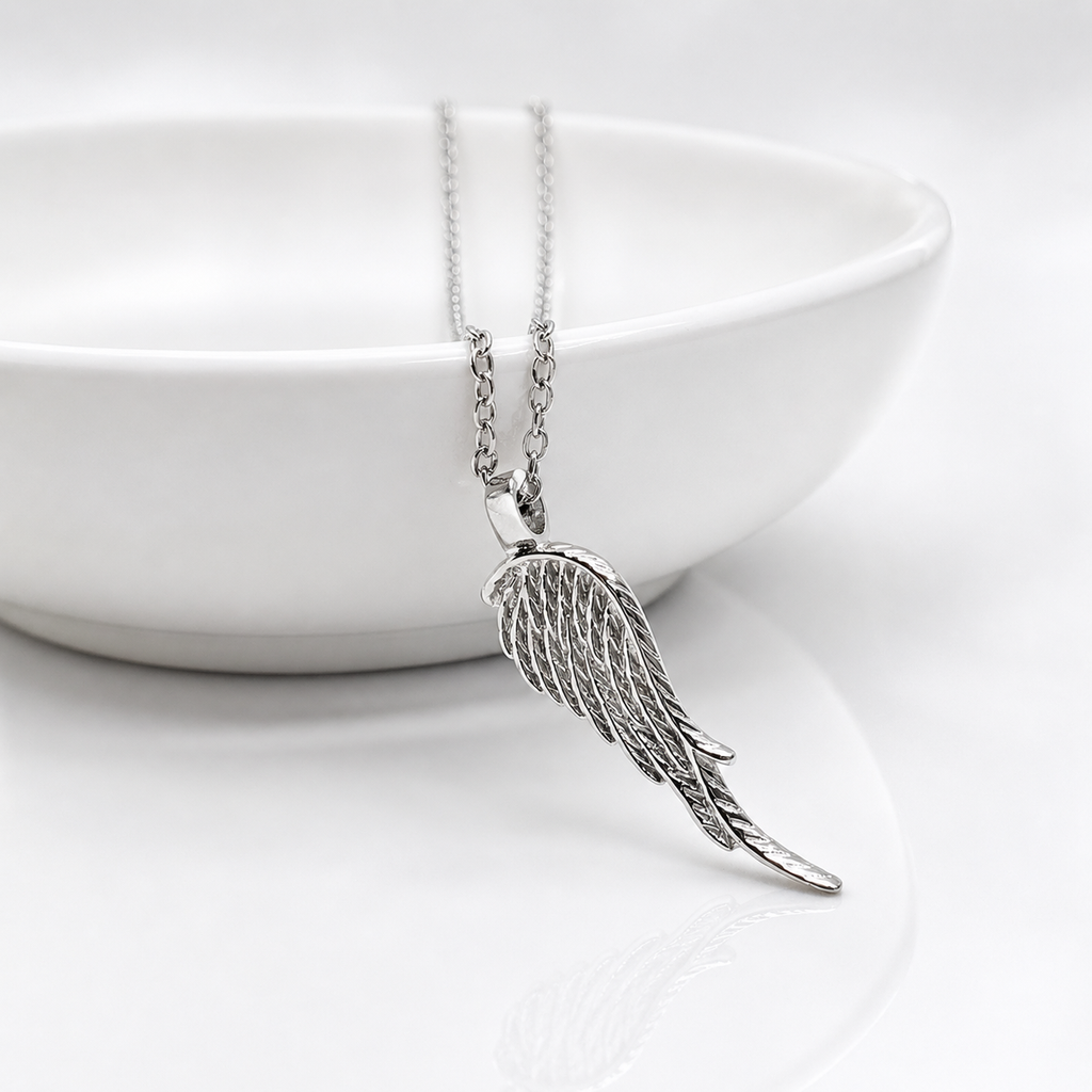925 Silver Angel Wing Pendant Necklace – Sparkling Minimal Chain for Women