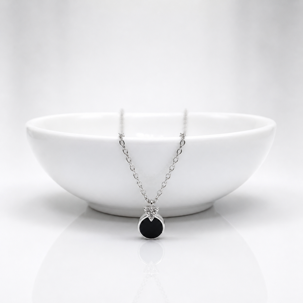 925 Silver Black Onyx Pendant Necklace – Elegant Round Chain for Women