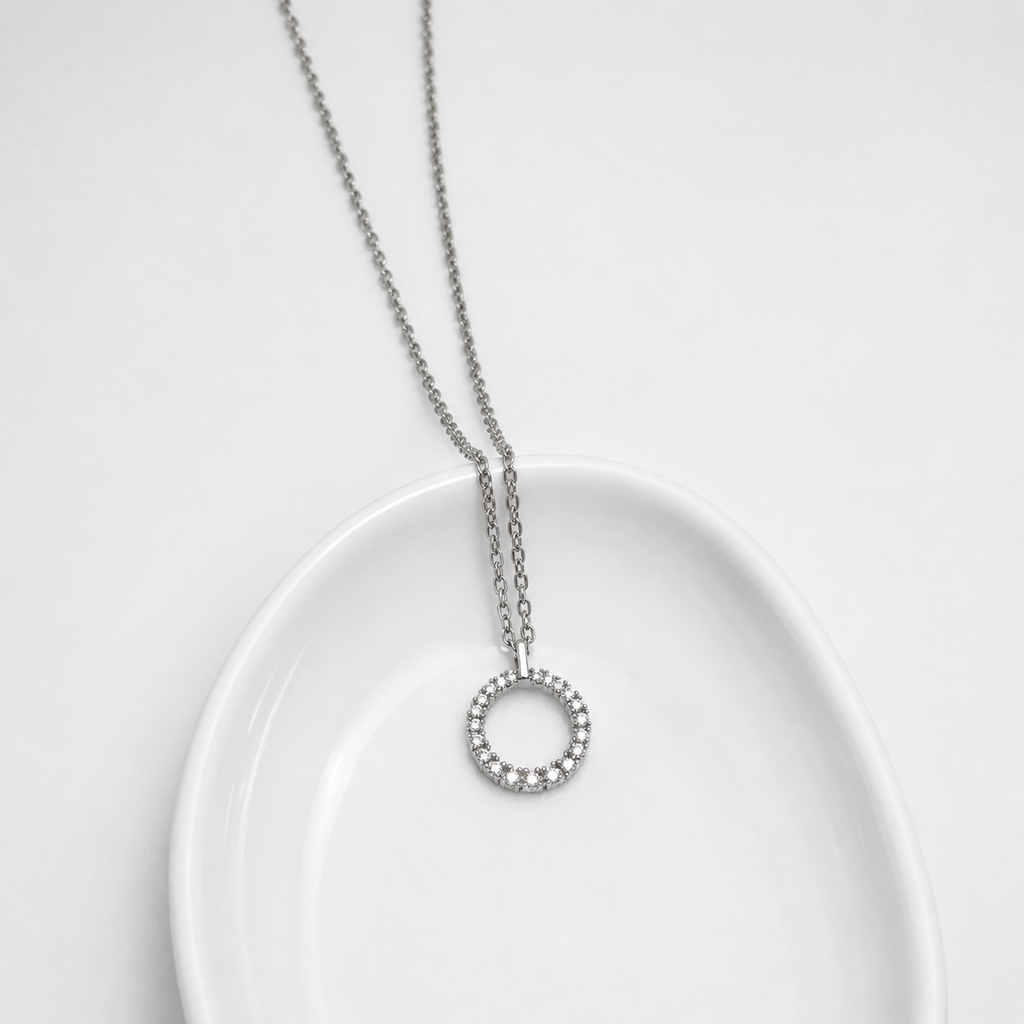 925 Silver Circle Diamond Pendant Necklace – Elegant Everyday Chain