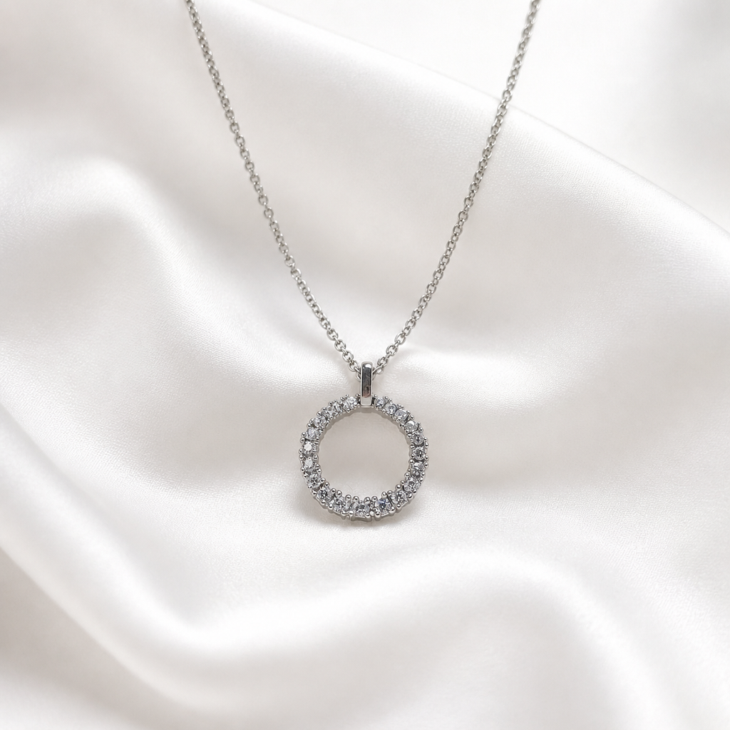 925 Silver Circle Diamond Pendant Necklace – Elegant Everyday Chain