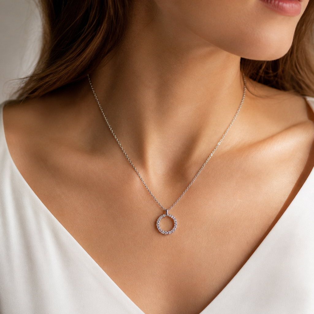 925 Silver Circle Diamond Pendant Necklace – Elegant Everyday Chain