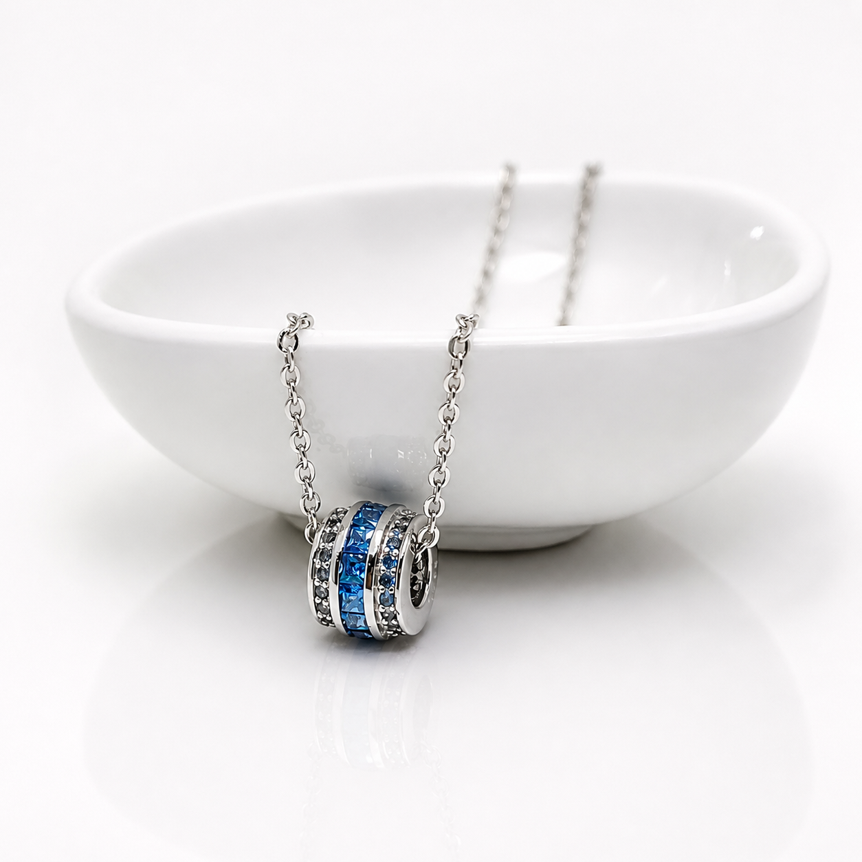 925 Silver Blue Stone Pendant Necklace – Elegant Round Charm Chain