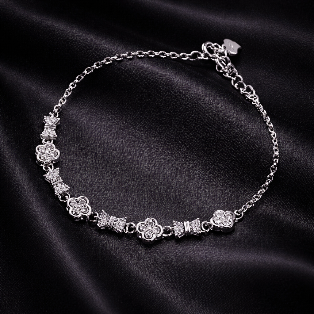 Subtle Charm Loose 925 Silver Bracelet - Everyday silver for ambitious women.