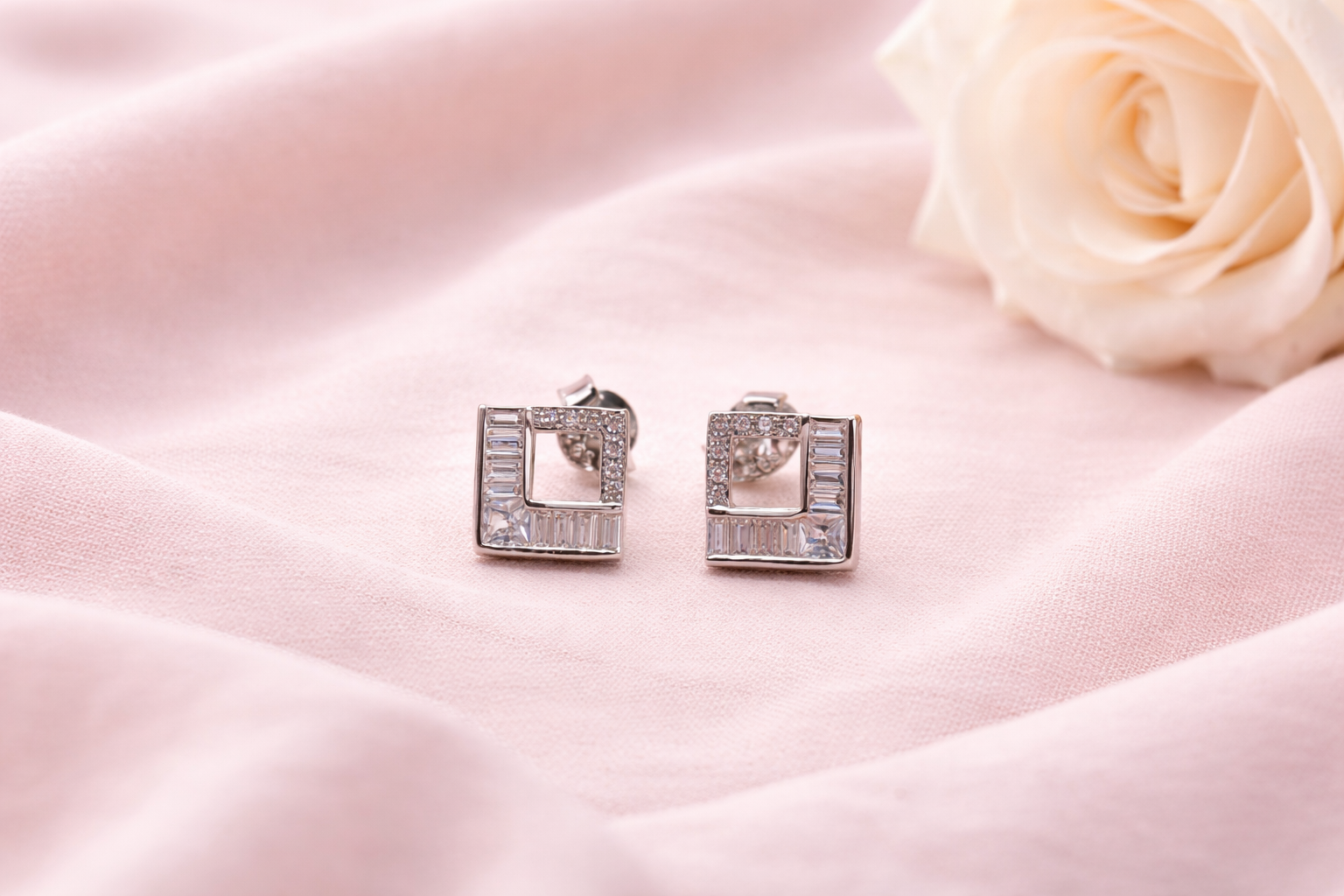 trendy 925 Silver Stud Earrings - Grace with a little glamour.