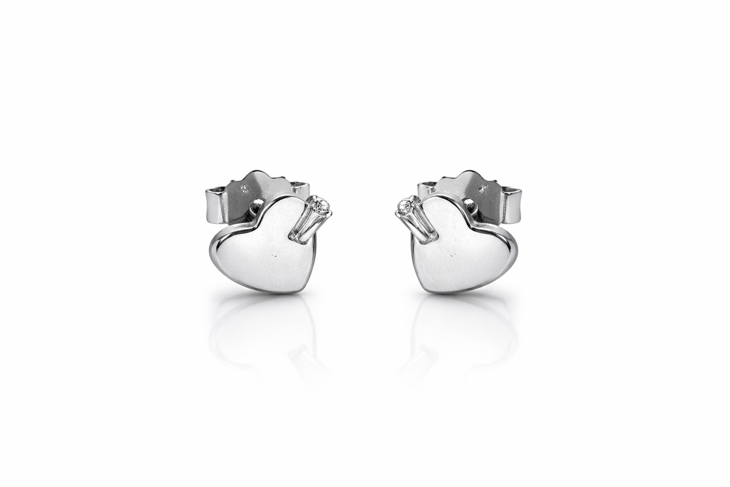 Elegant Heart Stud Earrings in 925 Silver - Designed to catch the light — and the attention.