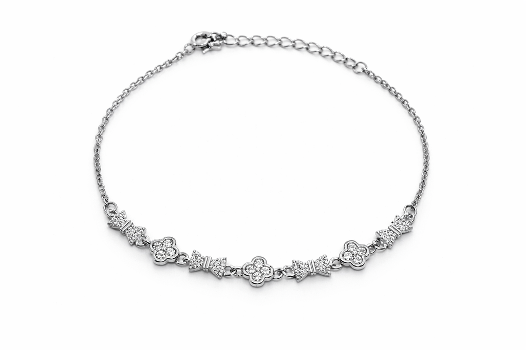 Subtle Charm Loose 925 Silver Bracelet - Everyday silver for ambitious women.