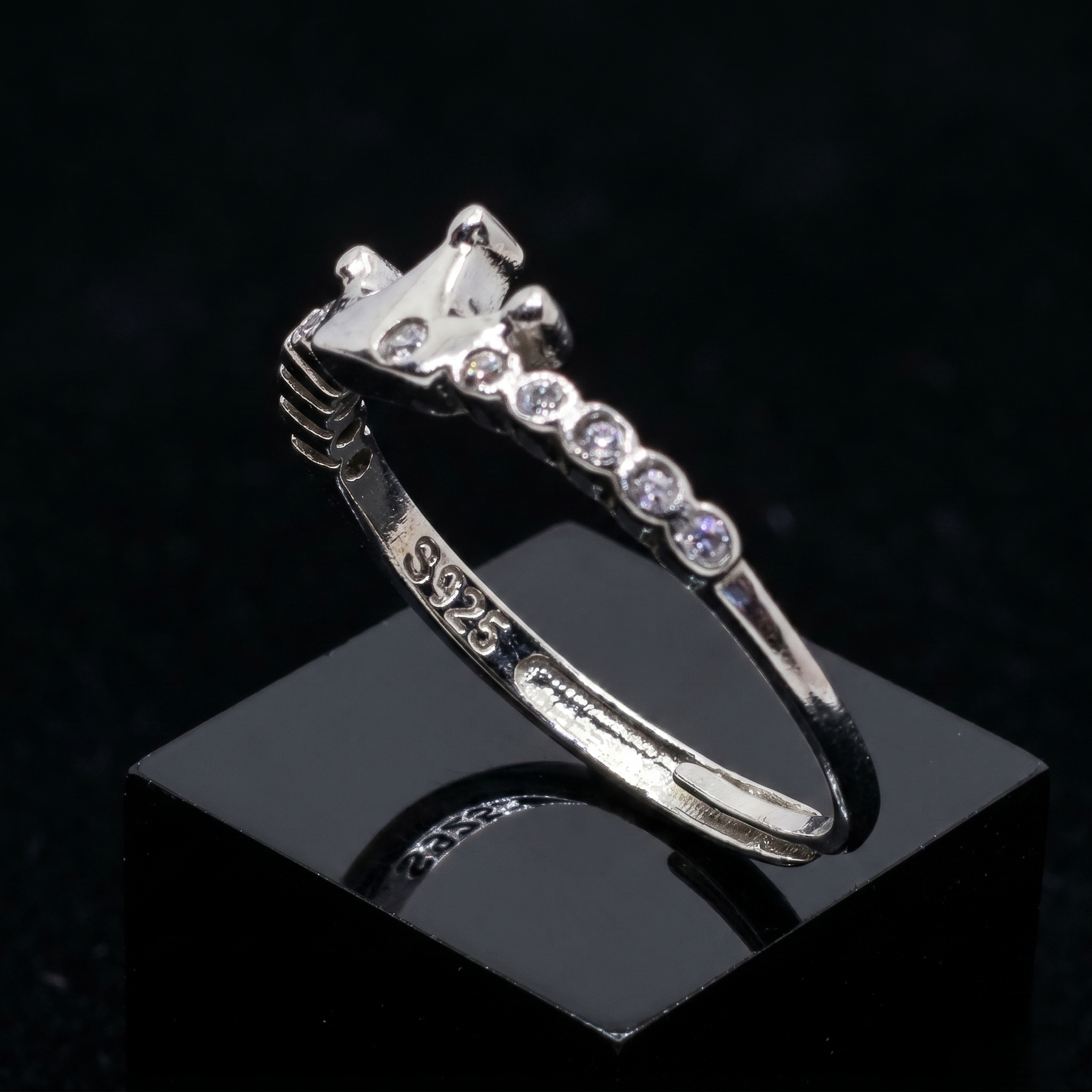 Elegant S925 Crown Band Ring