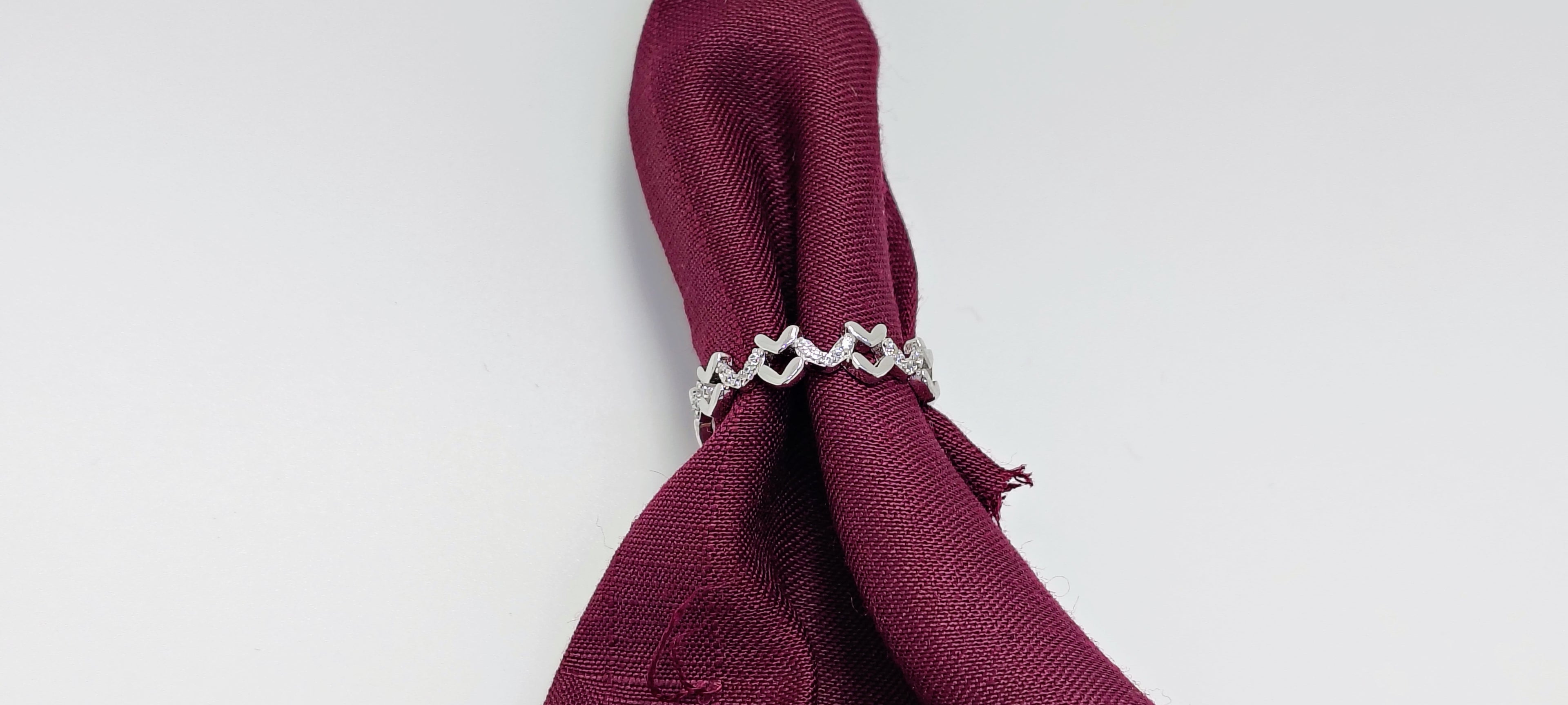 Eternal Hearts 925 Silver Ring - Shine differently tonight.