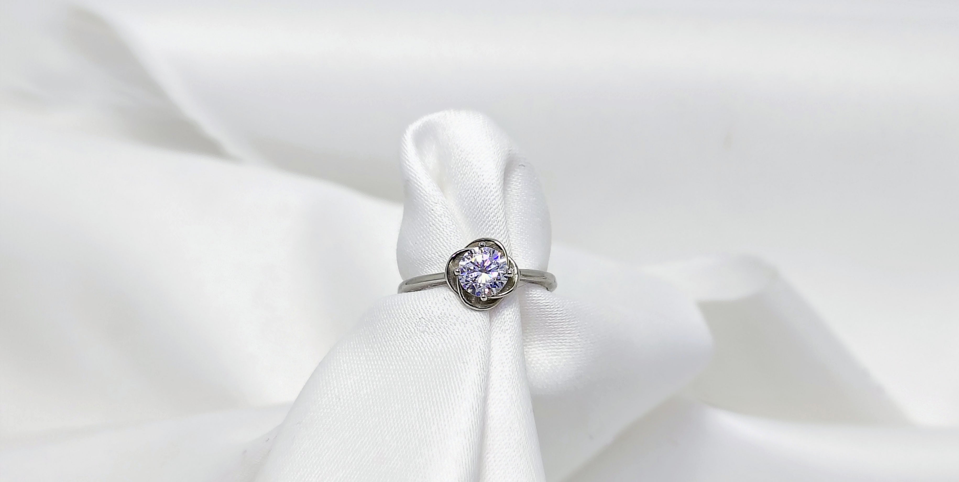 Handcrafted 925 Silver Ring – Unique & Chic