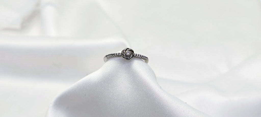 Rose Flower 925 Silver Ring - Designed to catch the light beautifully.