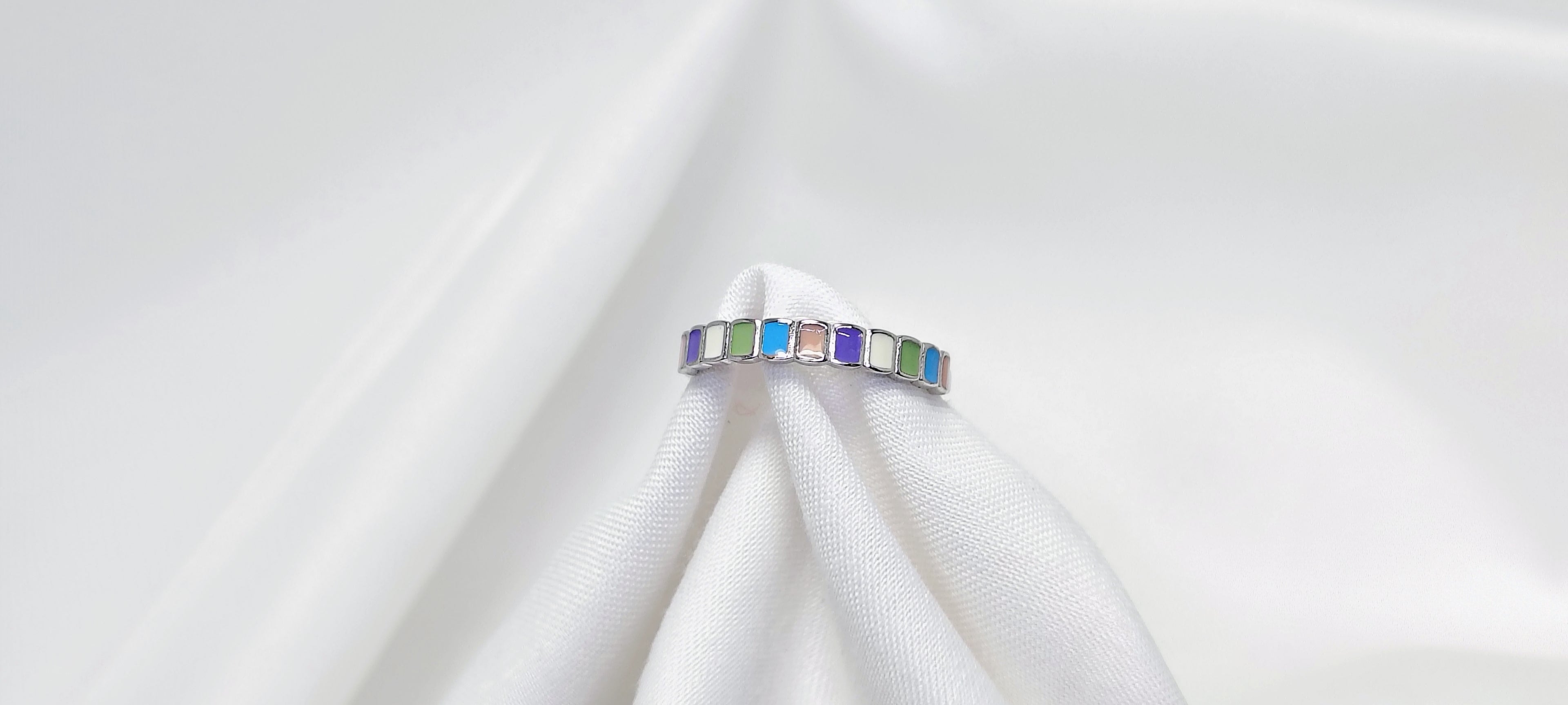 Multi Color 925 Silver Ring - Lightweight enough for long celebrations.