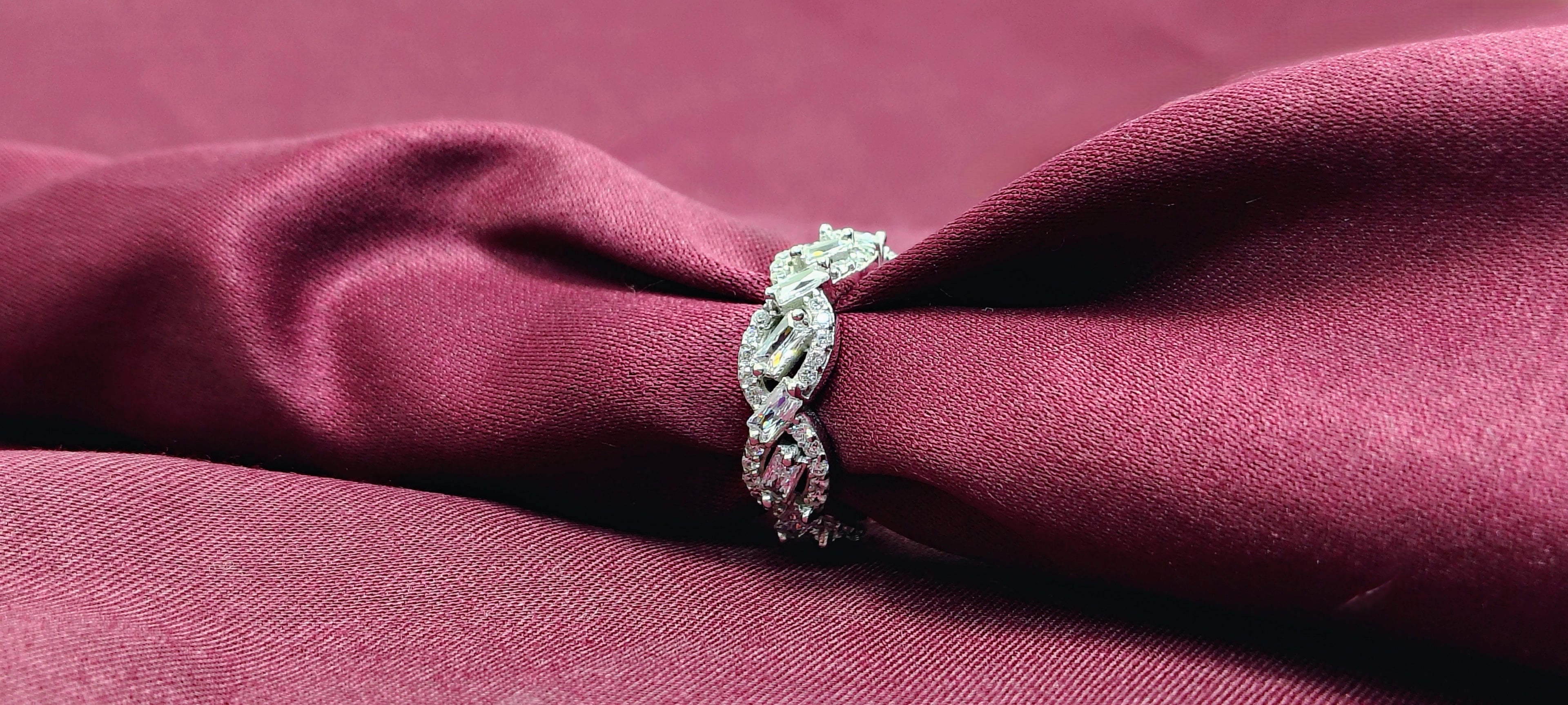 Nova Grace Silver Ring - Designed to catch the light beautifully.