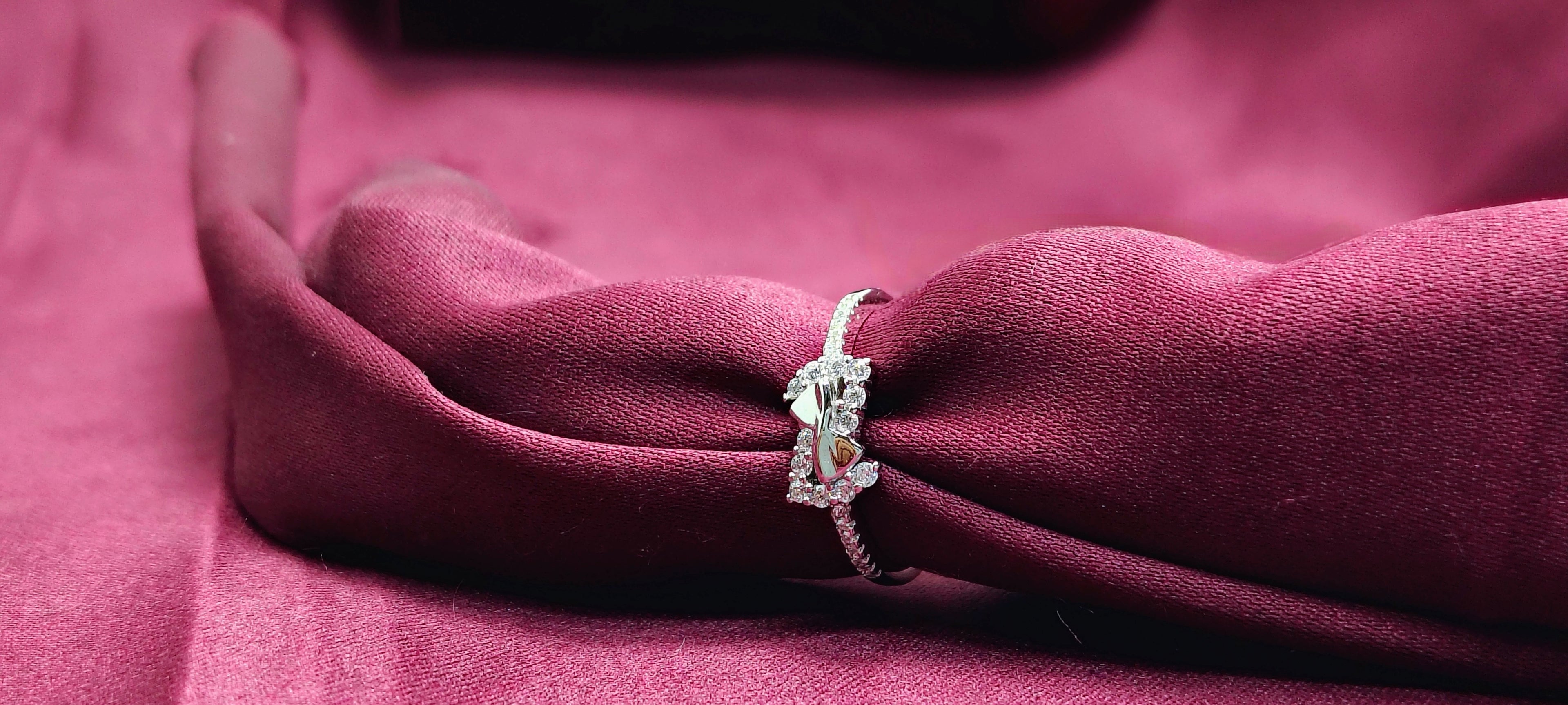 Elegant 925 Sterling Silver Ring - Made for nights that matter.