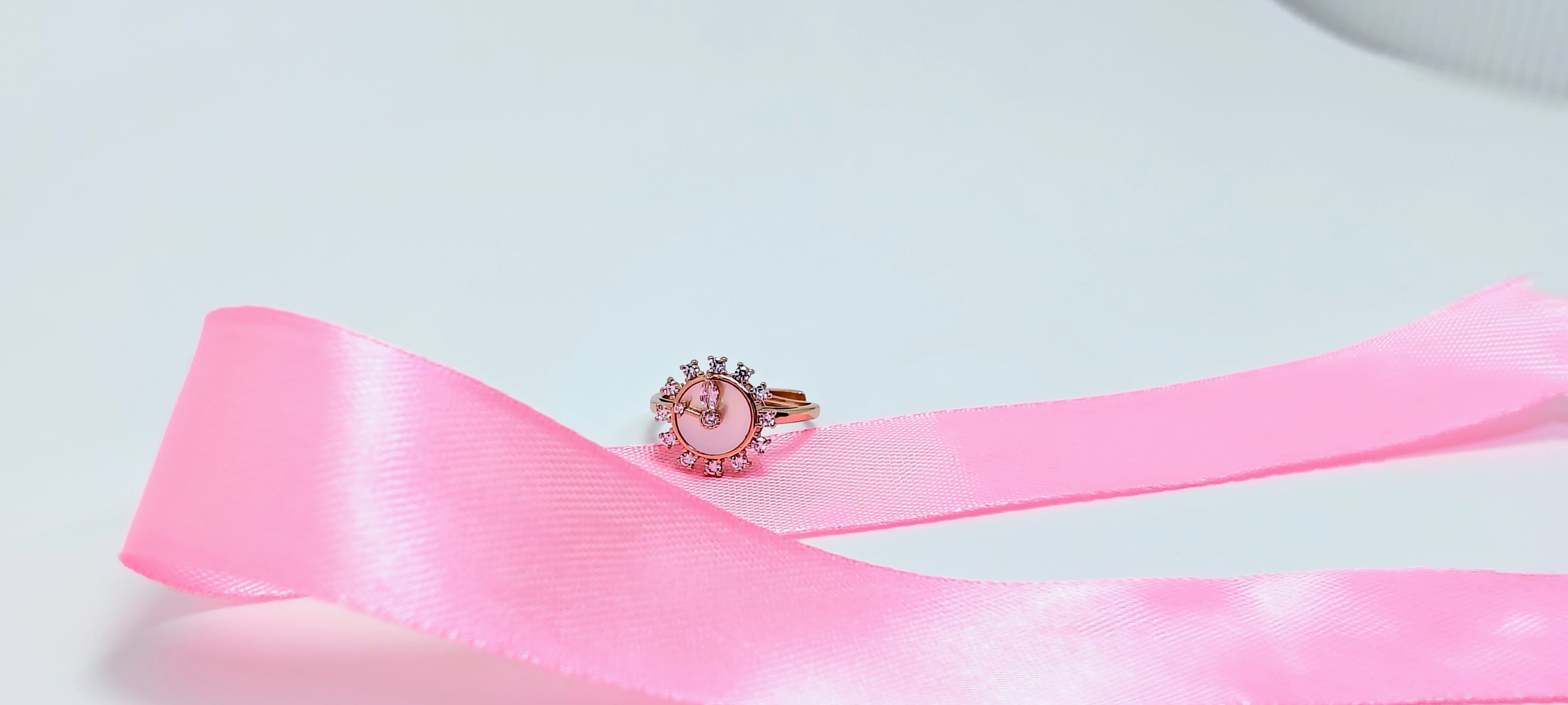 Rose gold 925 Silver Ring - Designed to catch the light beautifully.
