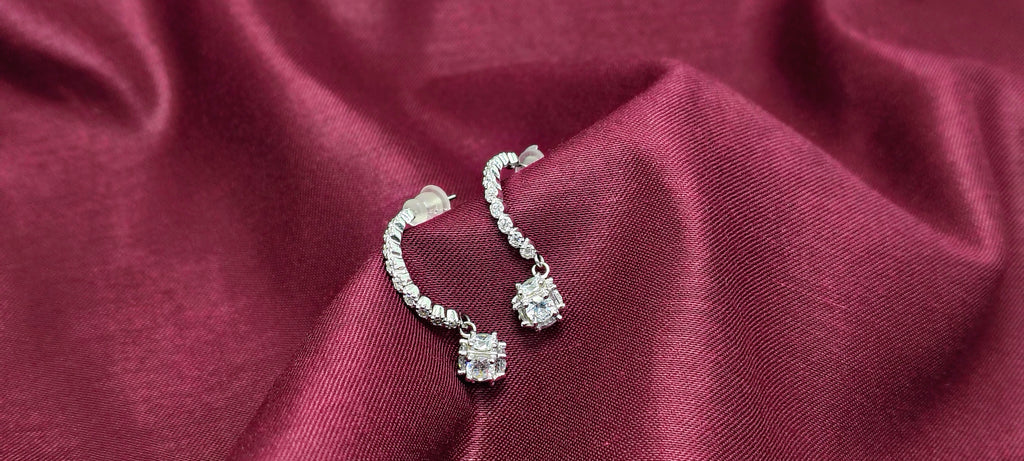 Silver Aesthetic Half Round 925 Earrings - Perfect for board meetings & daily office elegance.