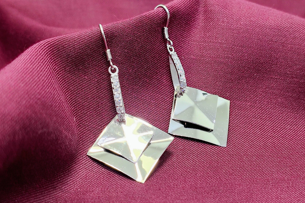 Modern Classic 925 Silver Earring - Because confidence deserves sparkle.