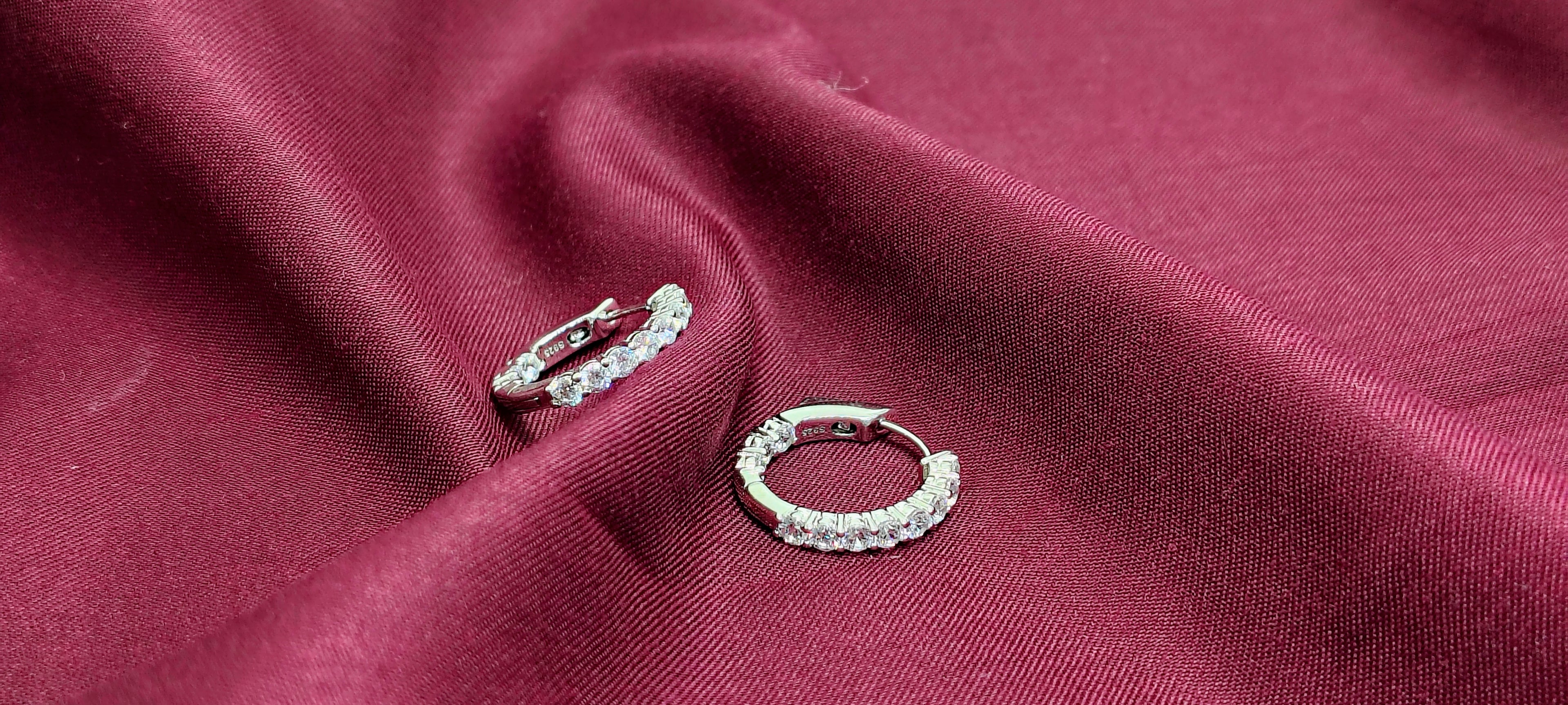 Minimalist Round 925 Silver Earrings - Because confidence deserves sparkle.