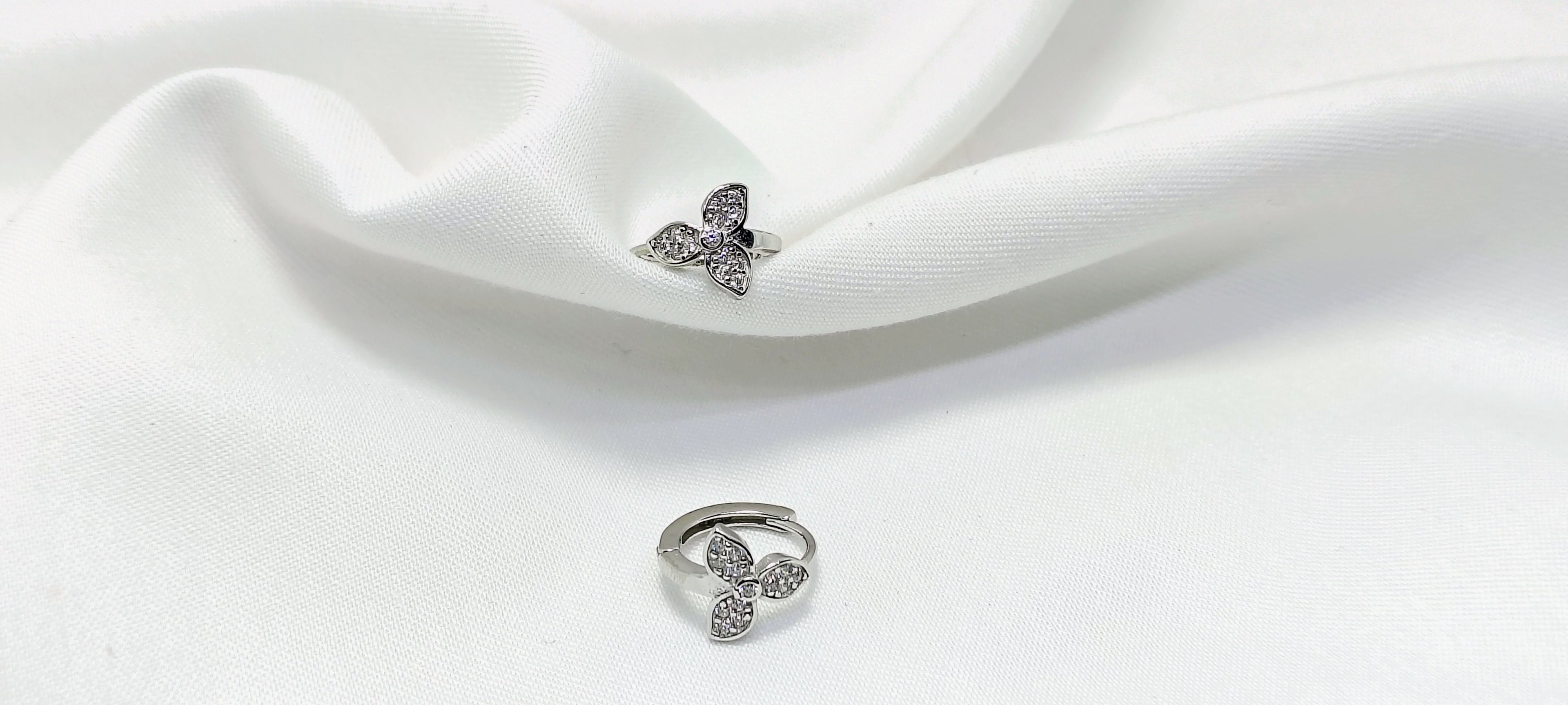 Silver Everyday Essential  Round Earrings - Luxury that moves with you.