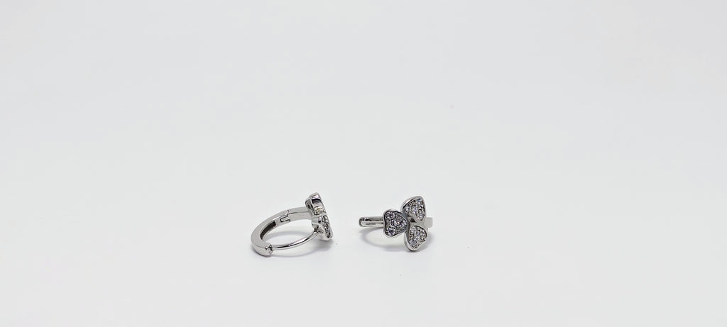 Simple Luxury Round heart Silver Earrings - Power looks effortless on you.