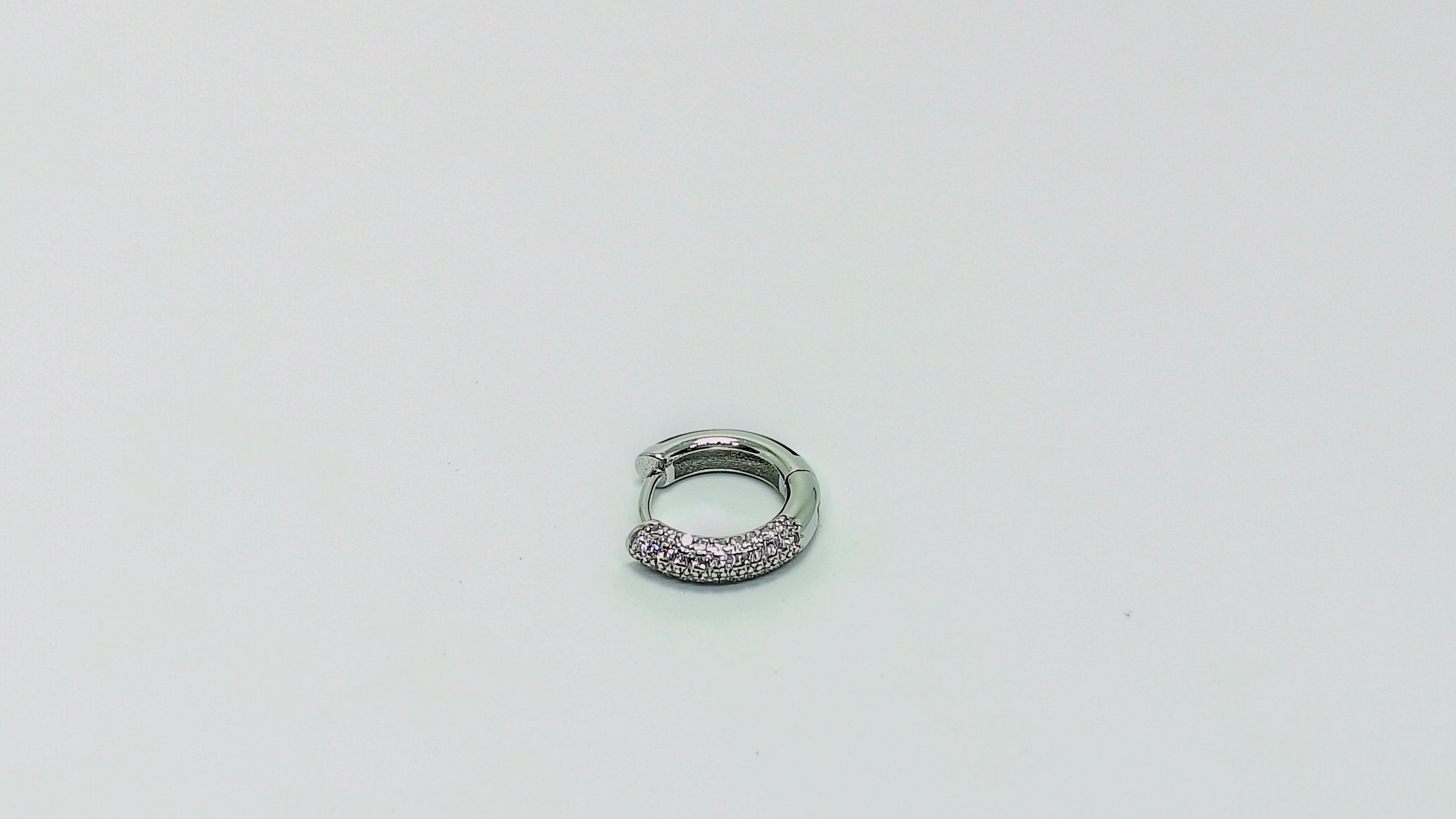 Silver ring with a textured band 