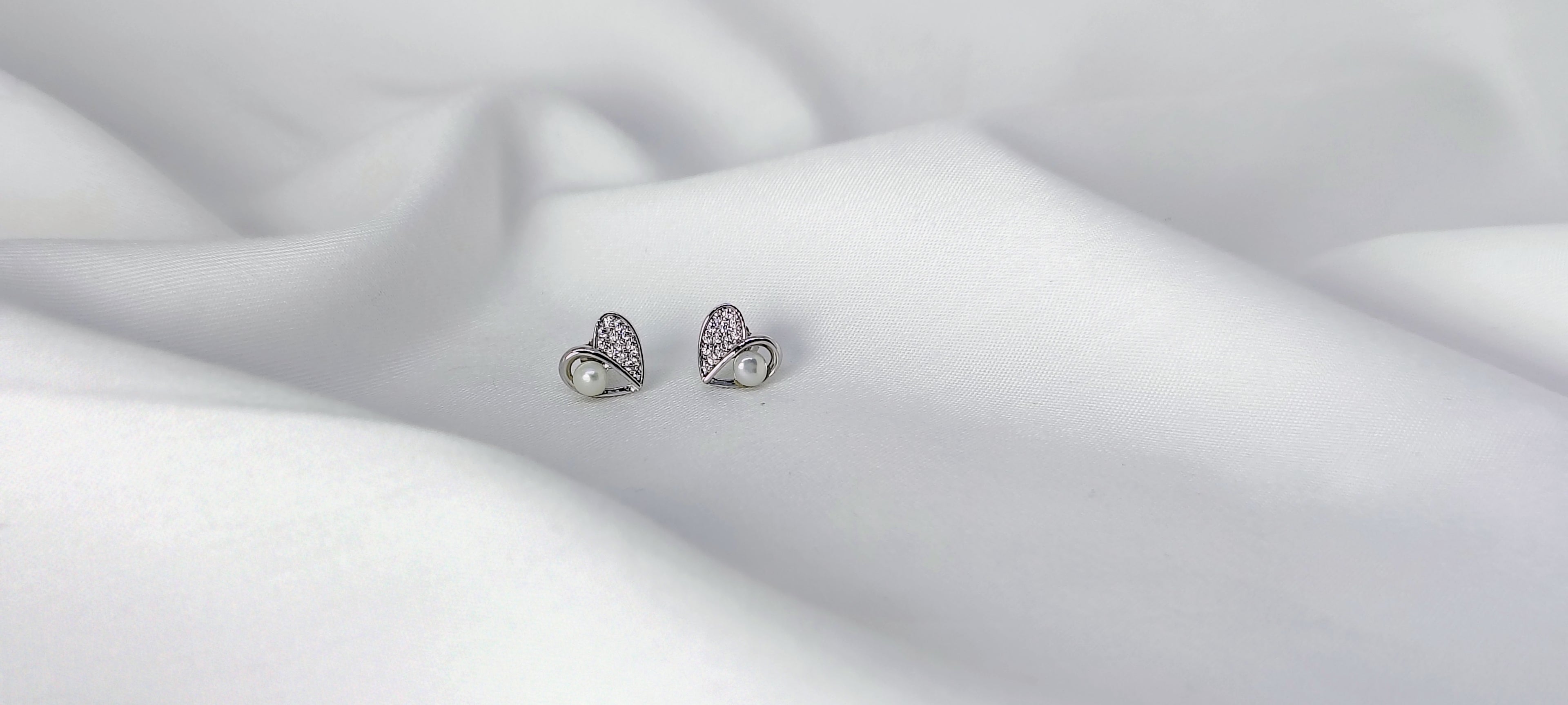 Silver Heart Shape Pearl Stud Earrings - Celebrate yourself, Loudly.