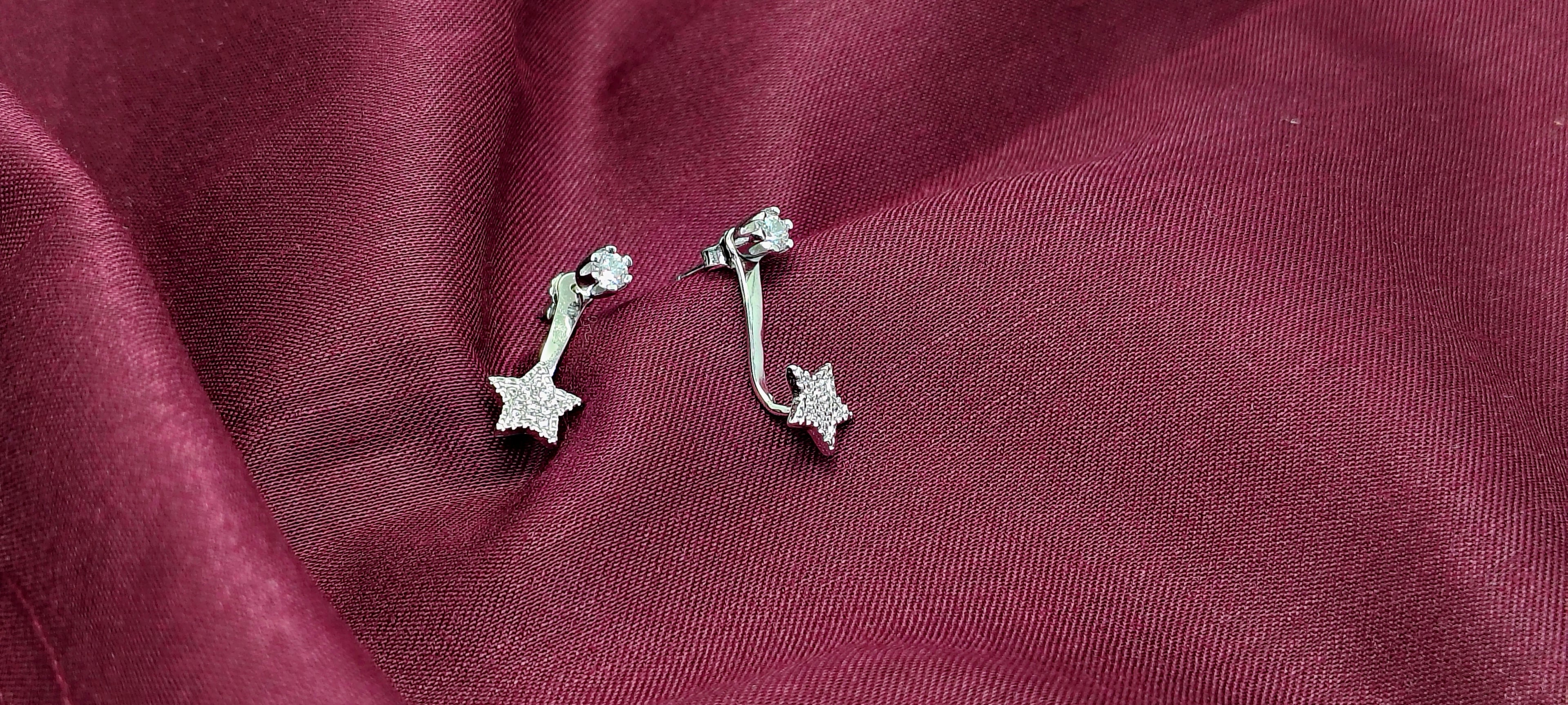 Star Essential 925 Silver Earring - Designed to frame your face when every eye turns.