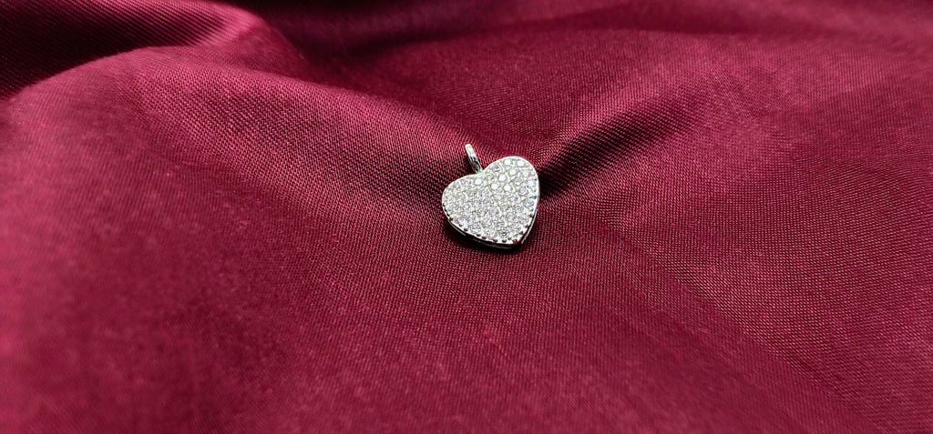 Minimal Heart 925 Silver Pendant - Put these on. Feel different.