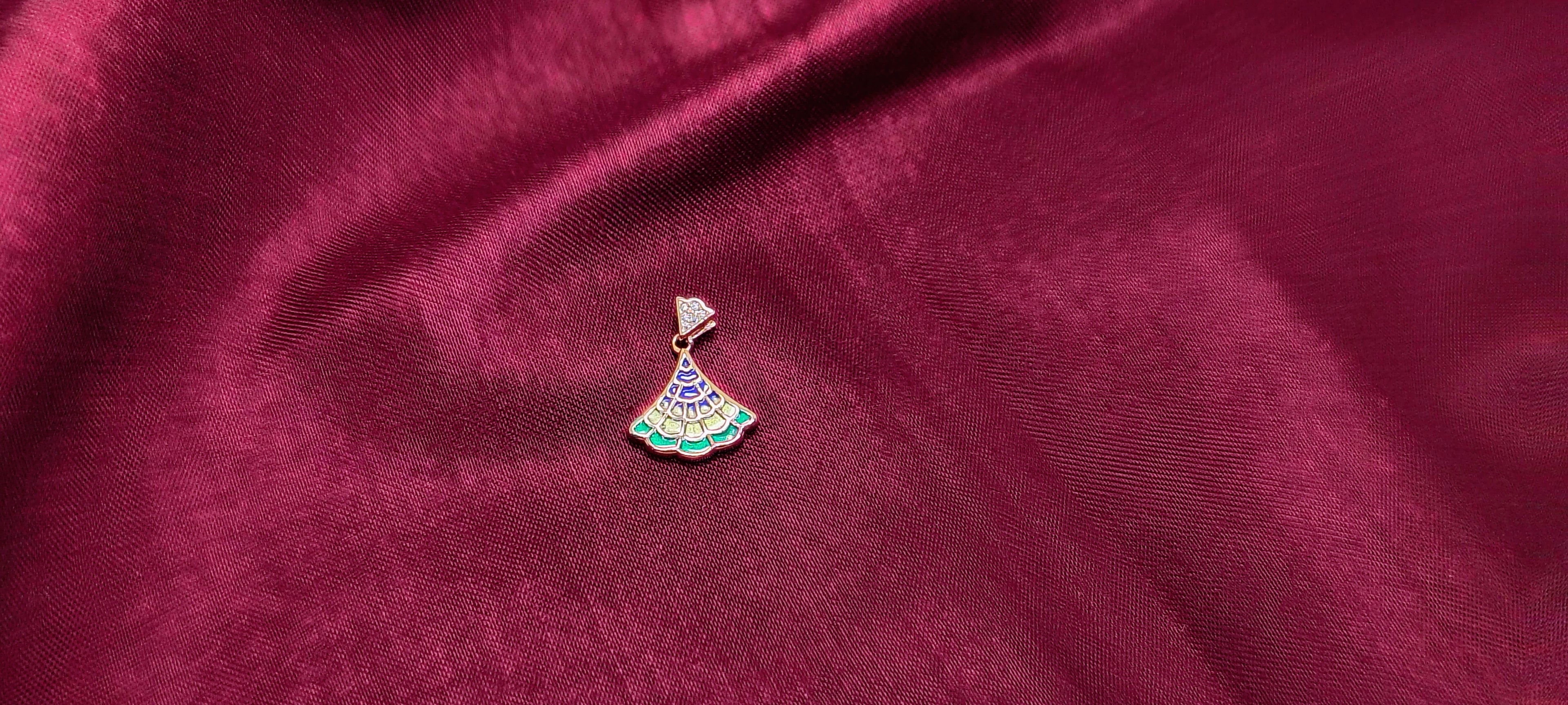 Essential Rose Gold 925 Silver Pendant - A little sparkle for everything you’ve achieved.