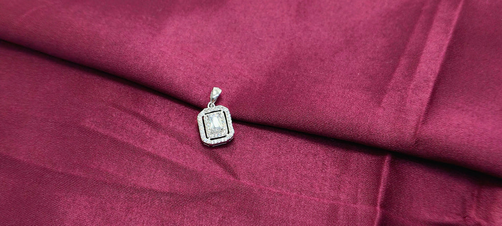 Minimalist 925 Silver Pendant - Grace with a little glamour.