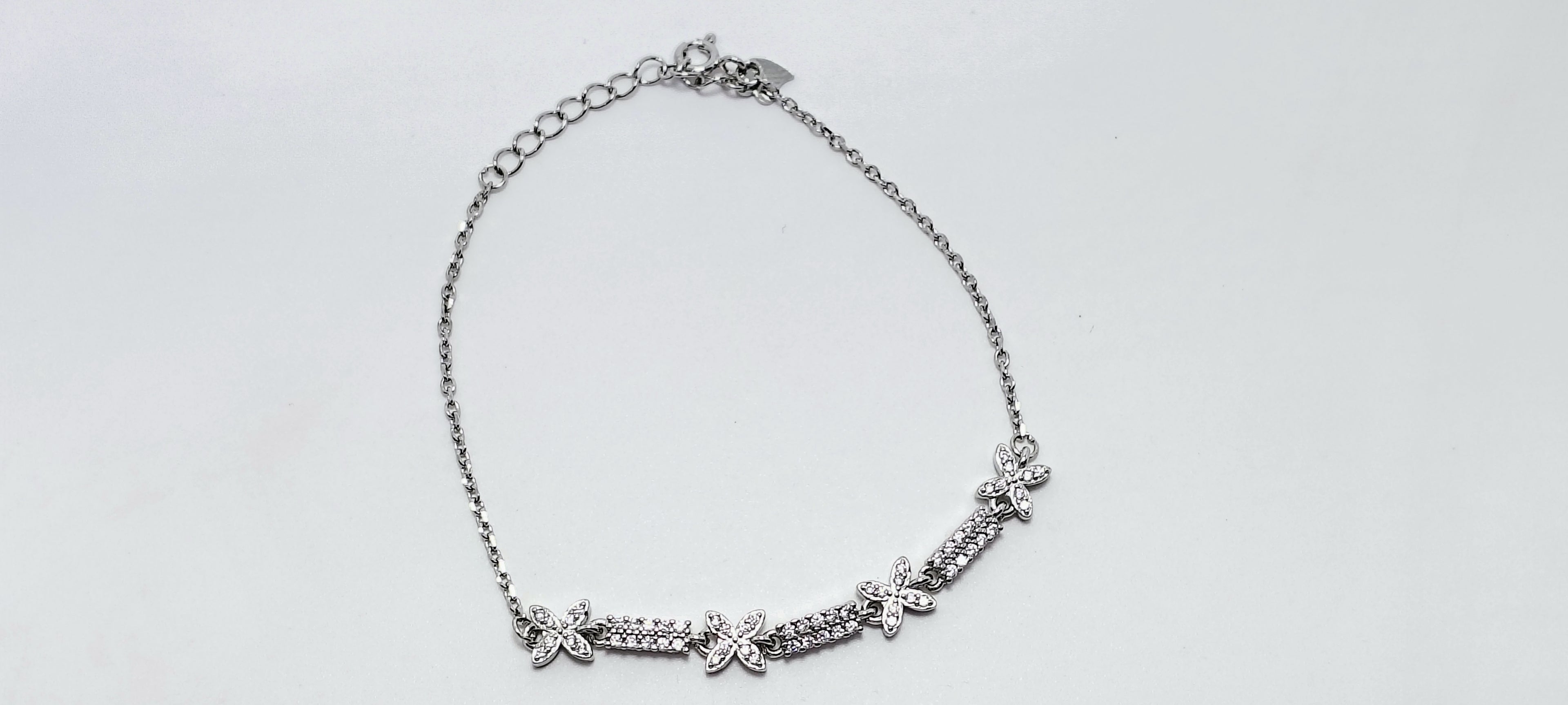 Modern Drift 925 Silver Bracelet - Everyday silver for ambitious women.