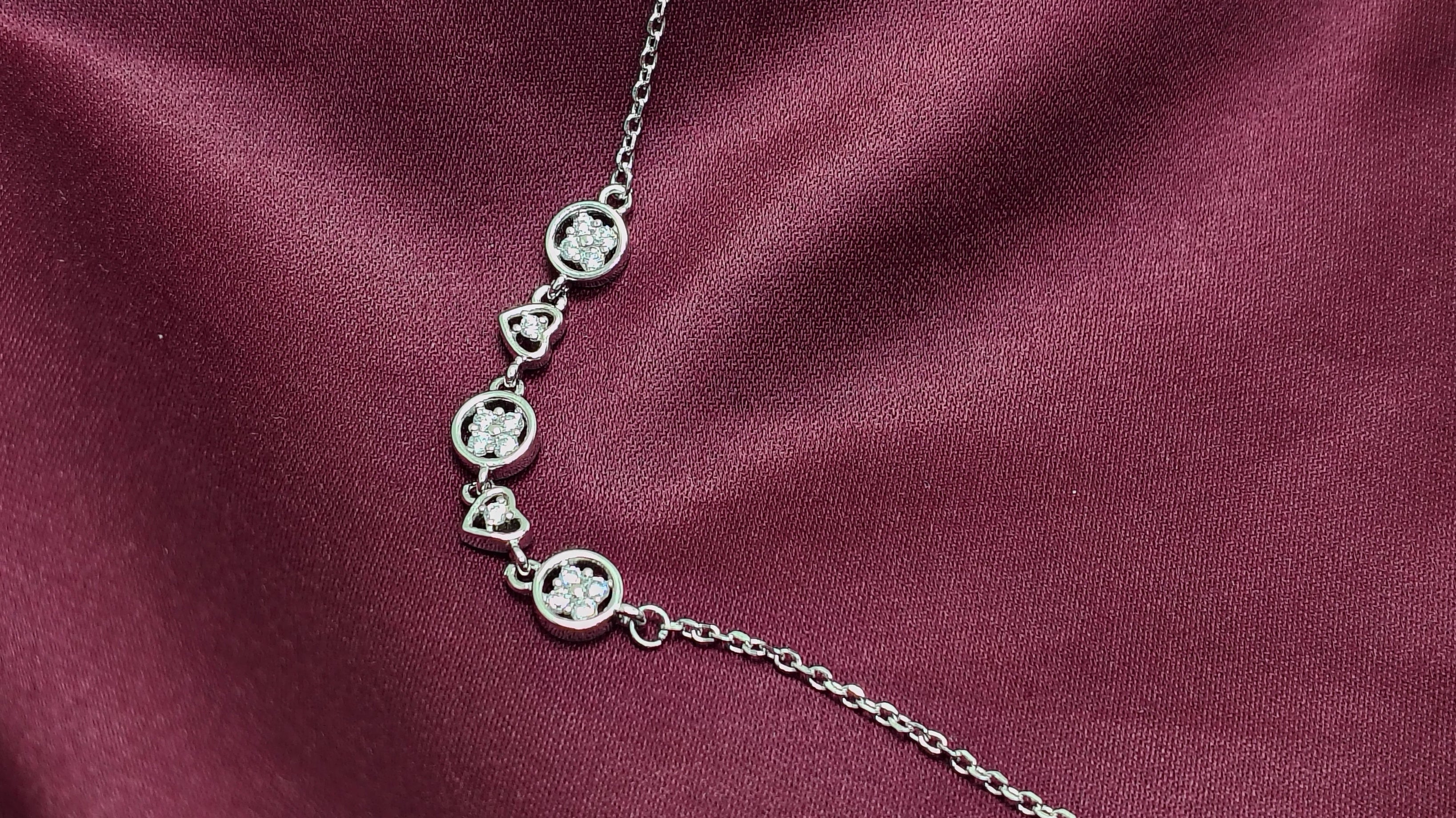 Quiet Luxury Chain 925 Silver Bracelet - Everyday silver for ambitious women.
