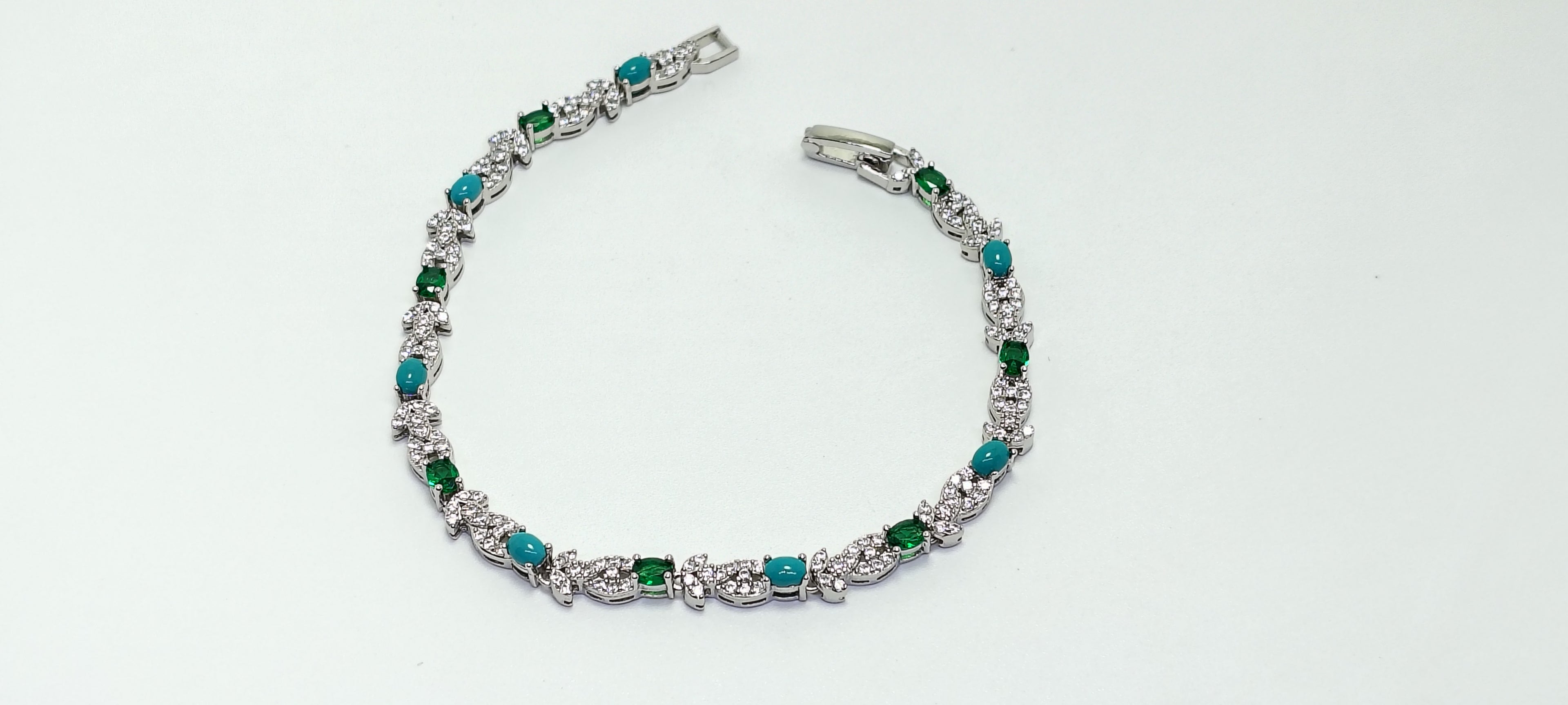 Opulent Multi Pearl White 925 Silver Bracelet - For women who don’t wait — they build.