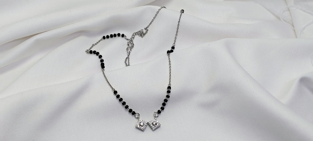 Minimal 925 Silver Mangalsutra Necklace - Your everyday signature.