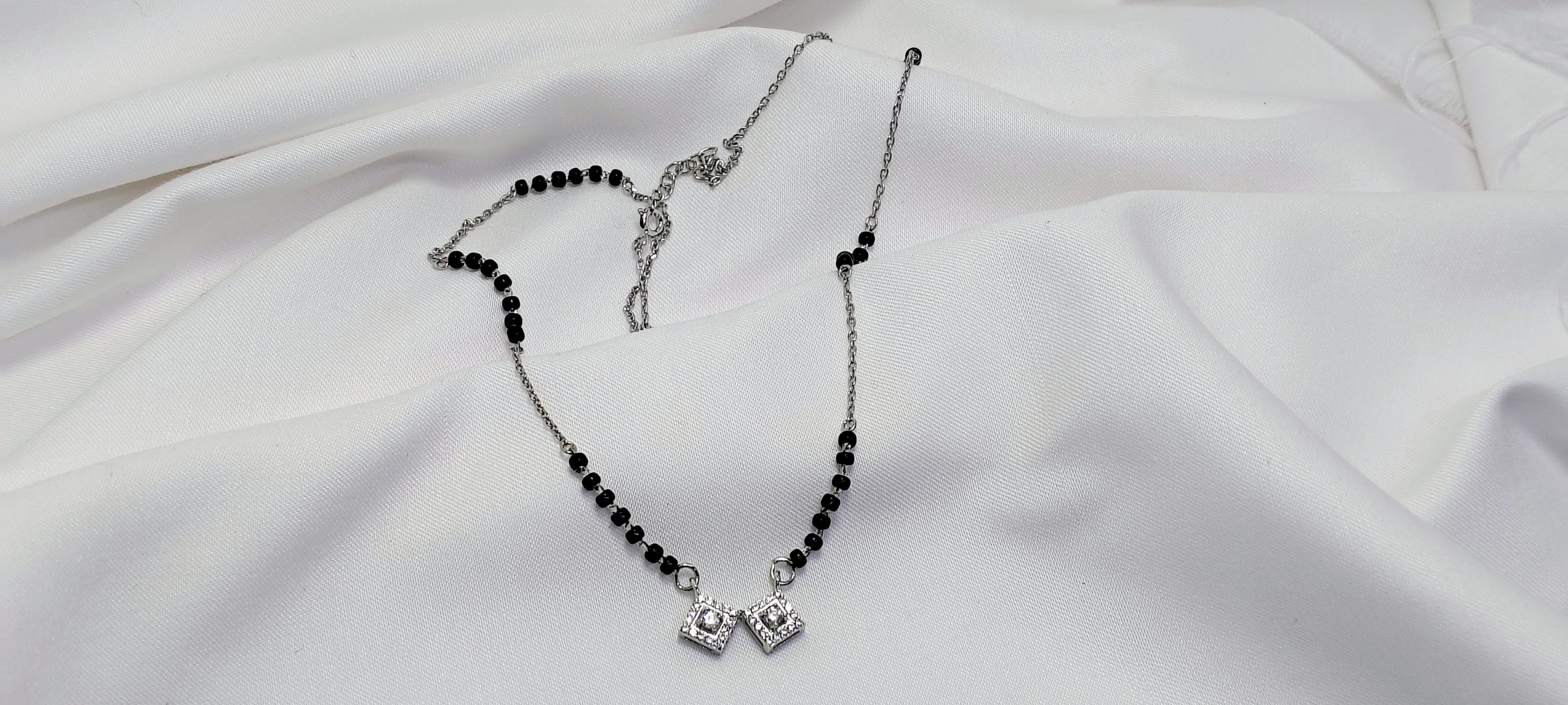 Minimal 925 Silver Mangalsutra Necklace - Your everyday signature.