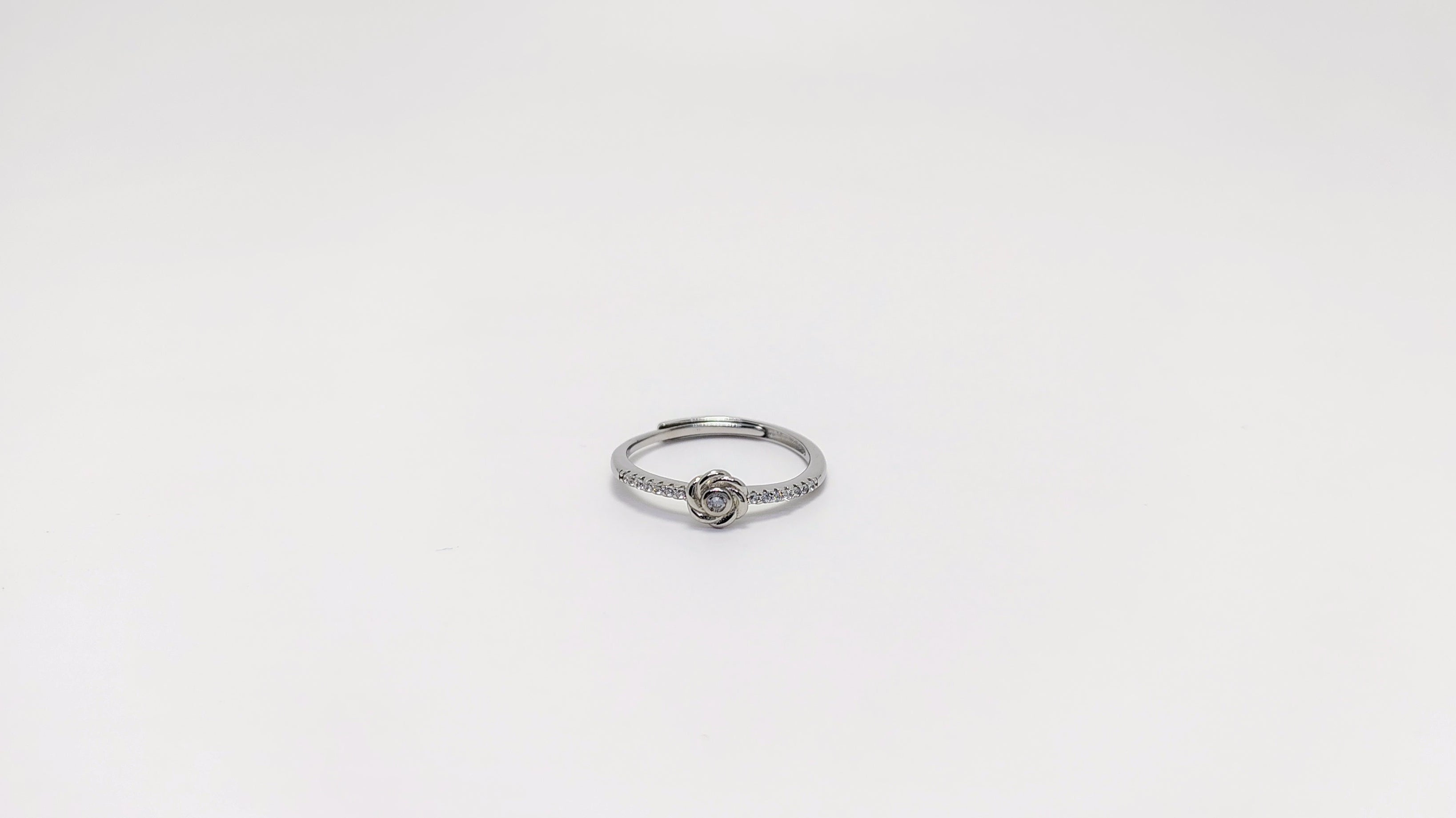 Rose Flower 925 Silver Ring - Designed to catch the light beautifully.
