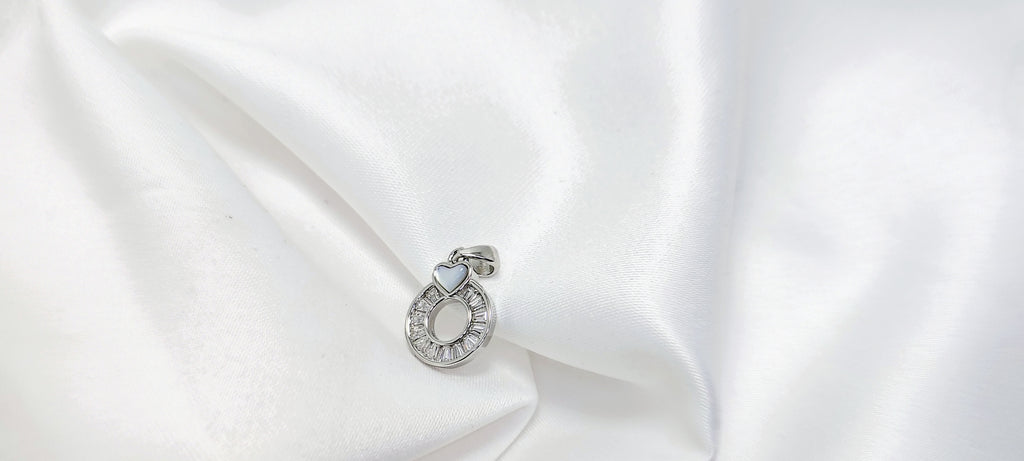Elegant 925 Silver Pendant - Made for nights that matter.