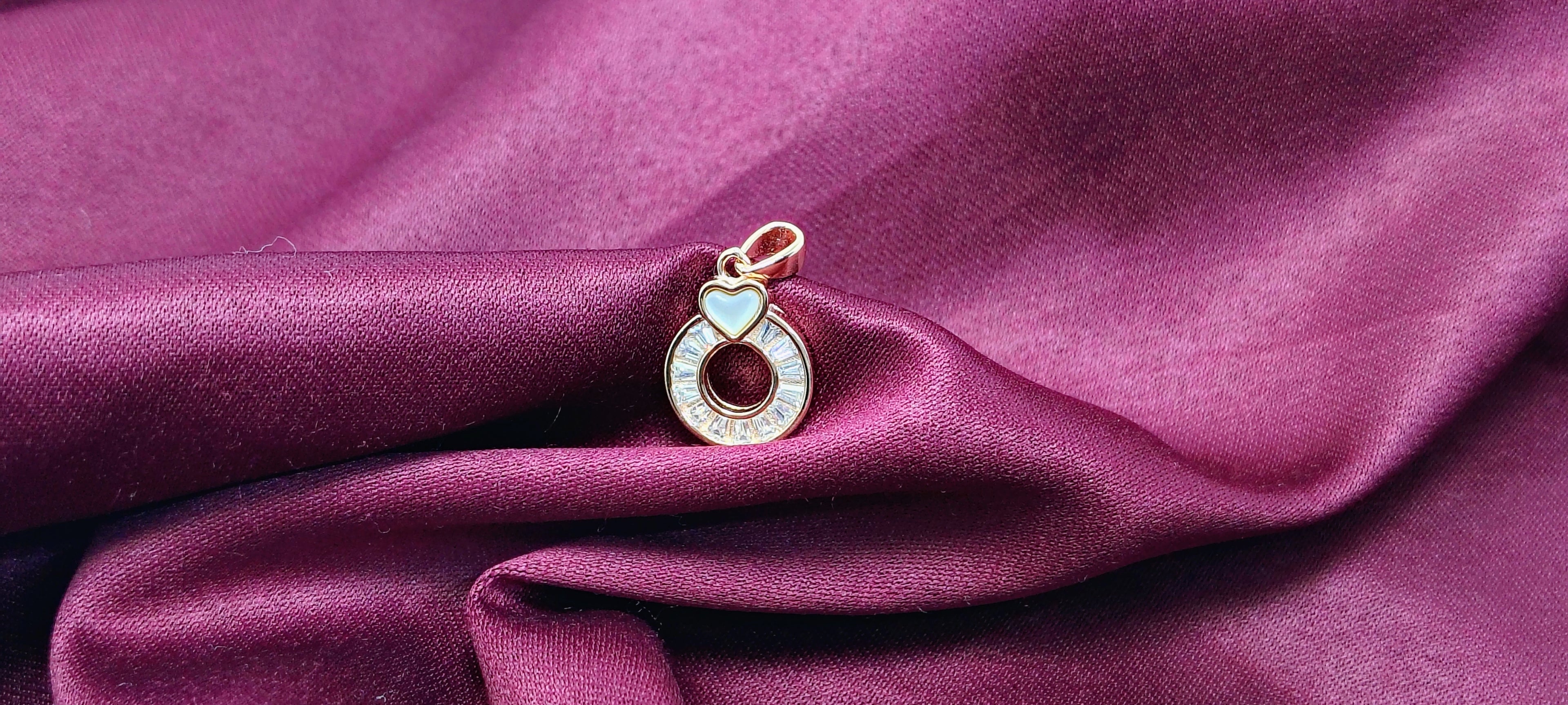 Heart Shape Rose Gold 925 Silver Pendant - Put these on. Feel different.