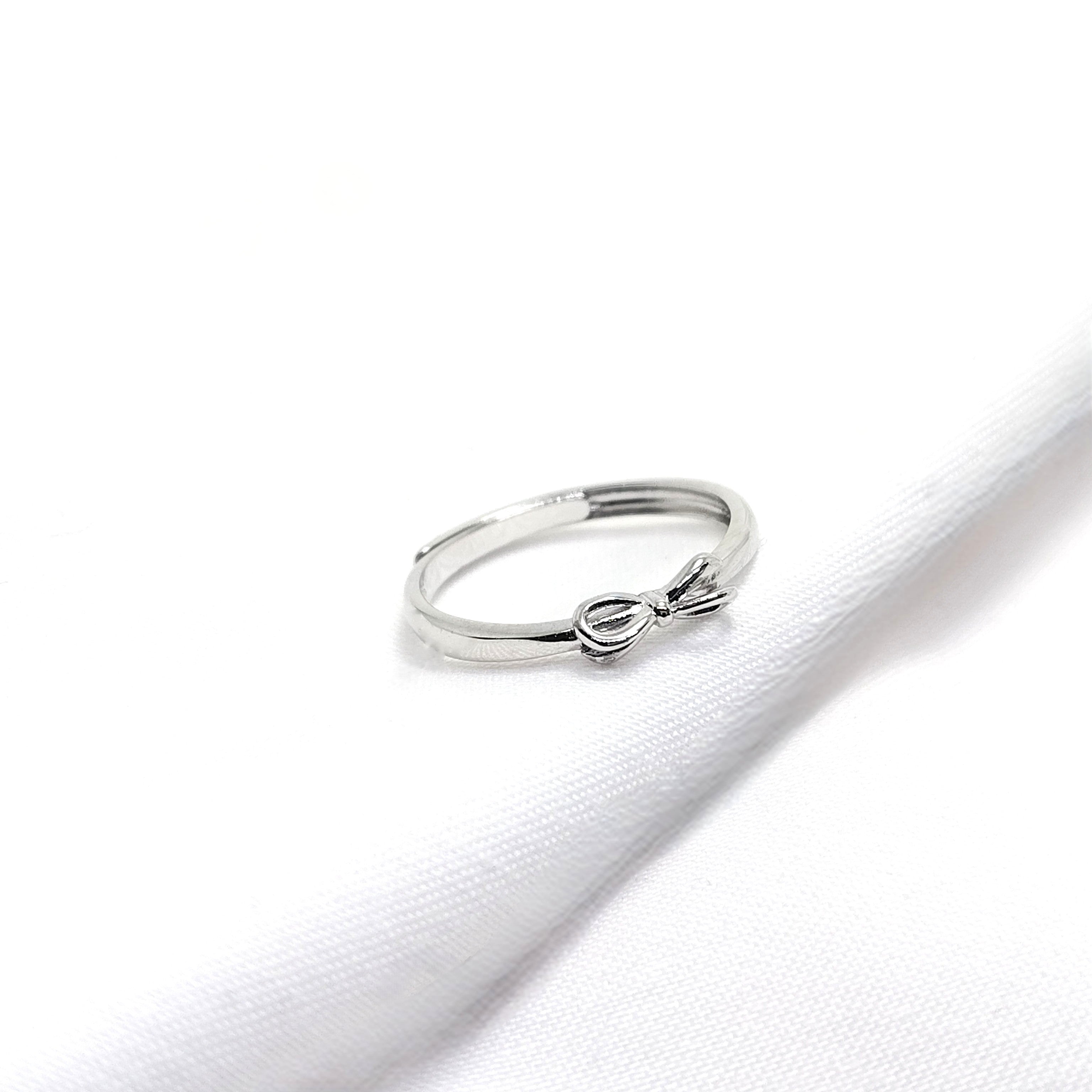 Stylish Adjustable Ring – 925 Silver Minimal Ring | Trendy 2026