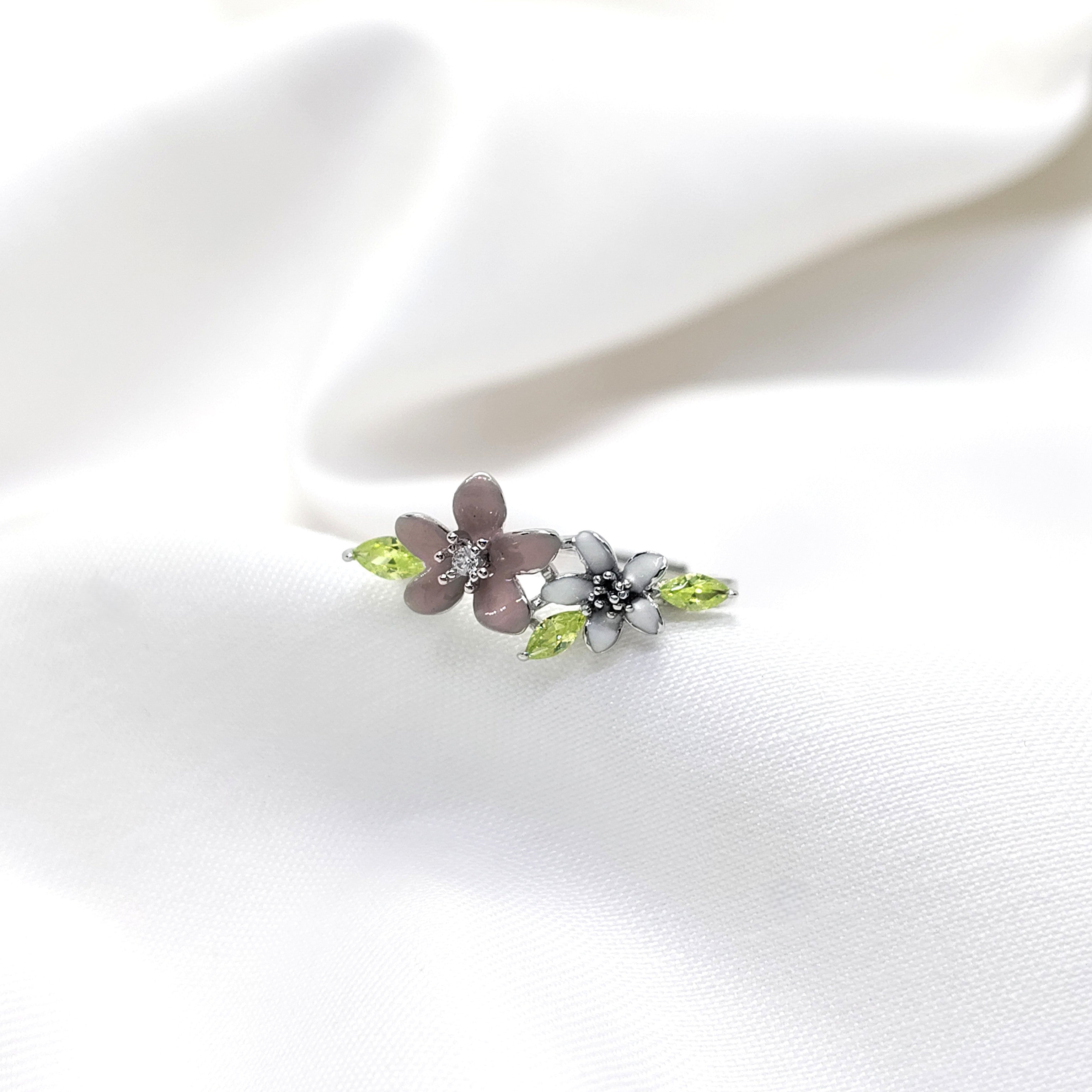 Luxury Three-Stone Ring – Yellow Emerald Design Adjustable Silver Ring