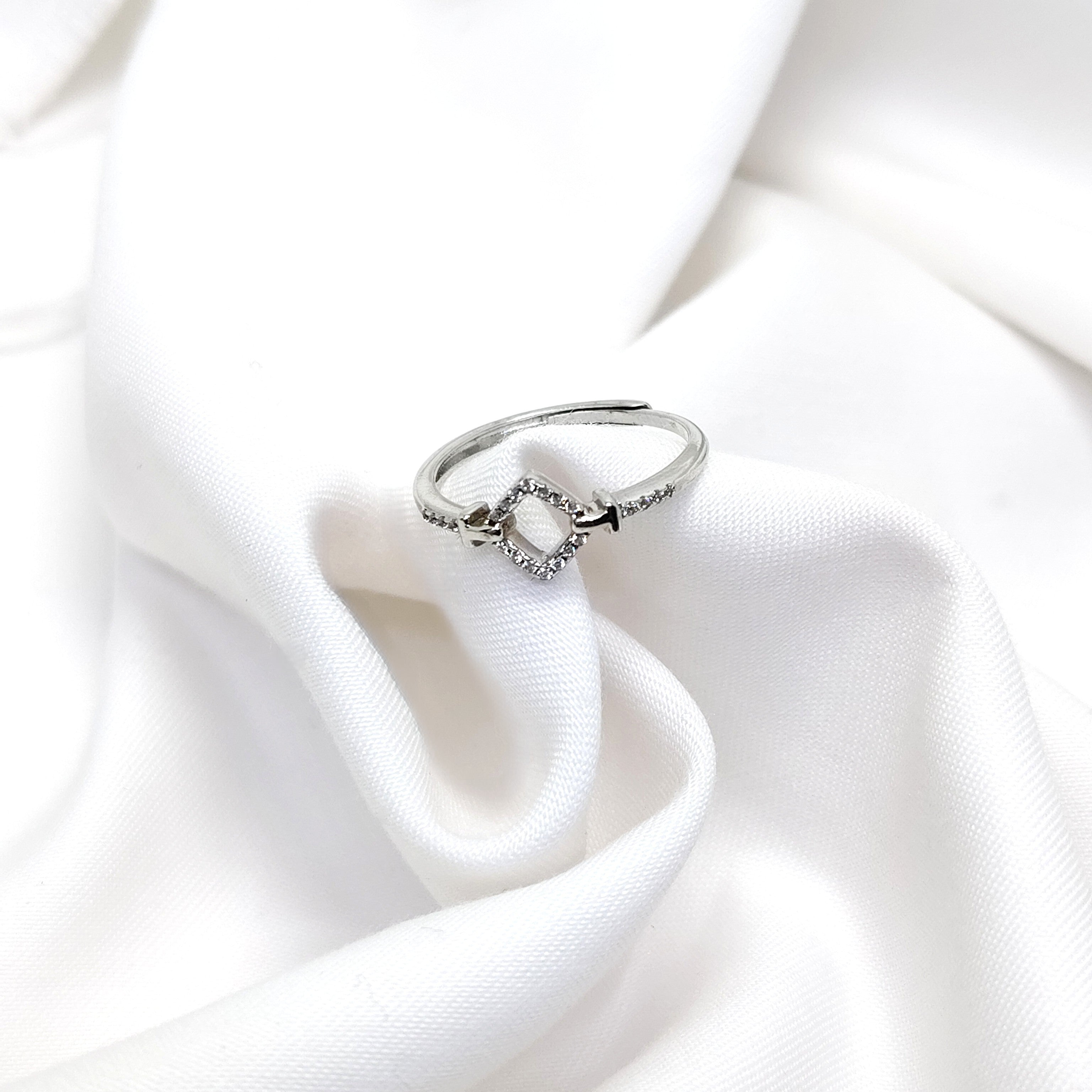 Luxury 925 Sterling Silver Ring – Adjustable Minimal Designer Ring | Premium Everyday Jewelry
