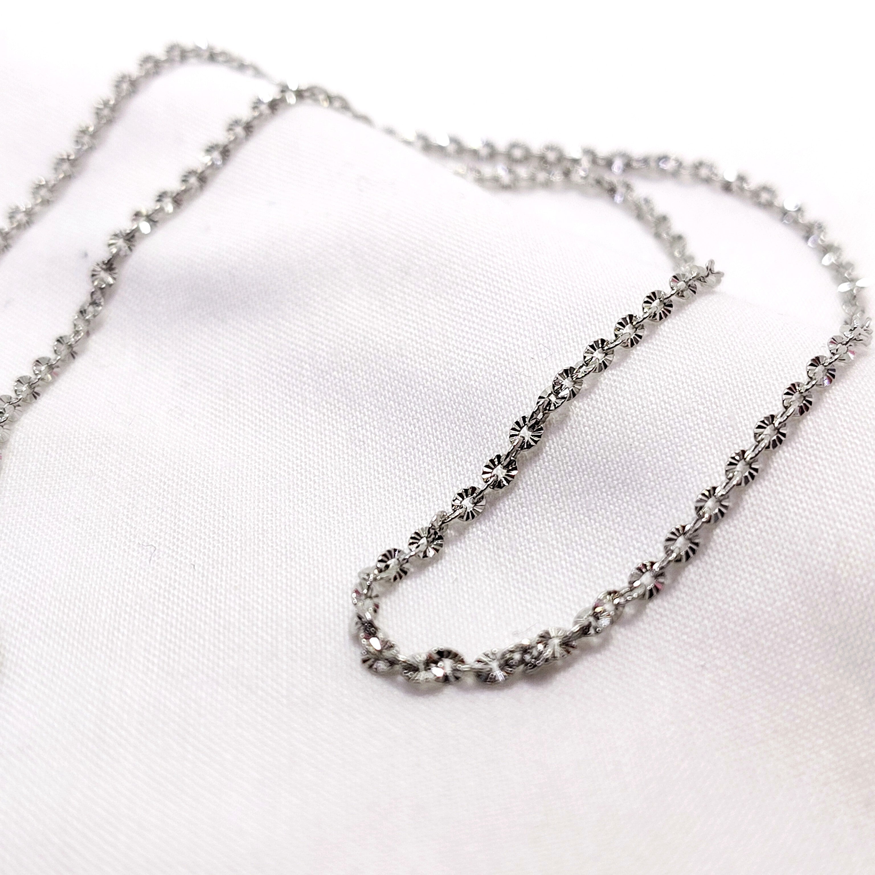 Delicate Shimmer 925 Silver Chain – Modern Minimalist Jewelry