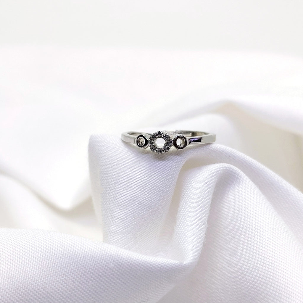 Interlocking Circle Silver Ring