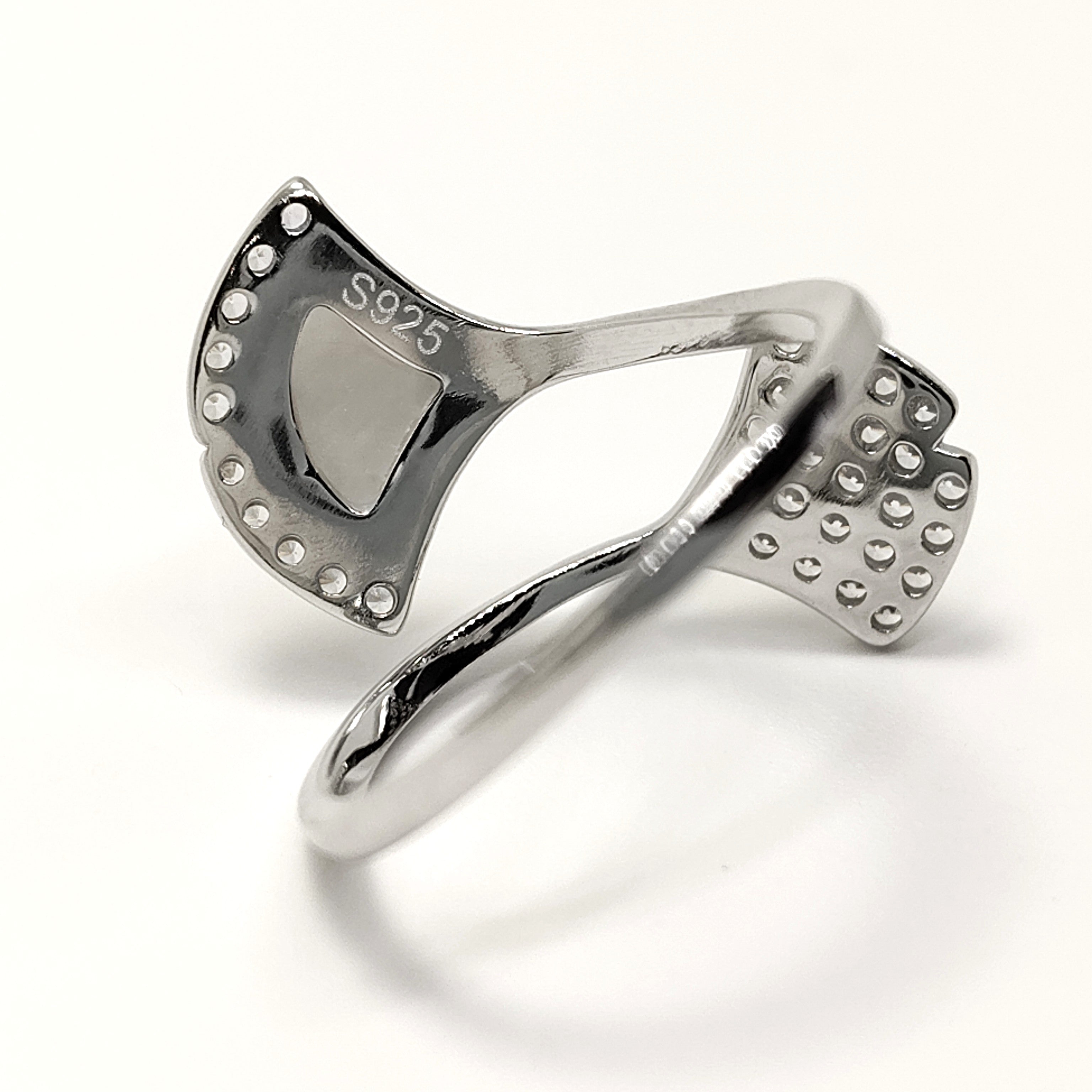 Cross Line 925 Silver Ring – Sleek Criss-Cross Ring for Daily Style