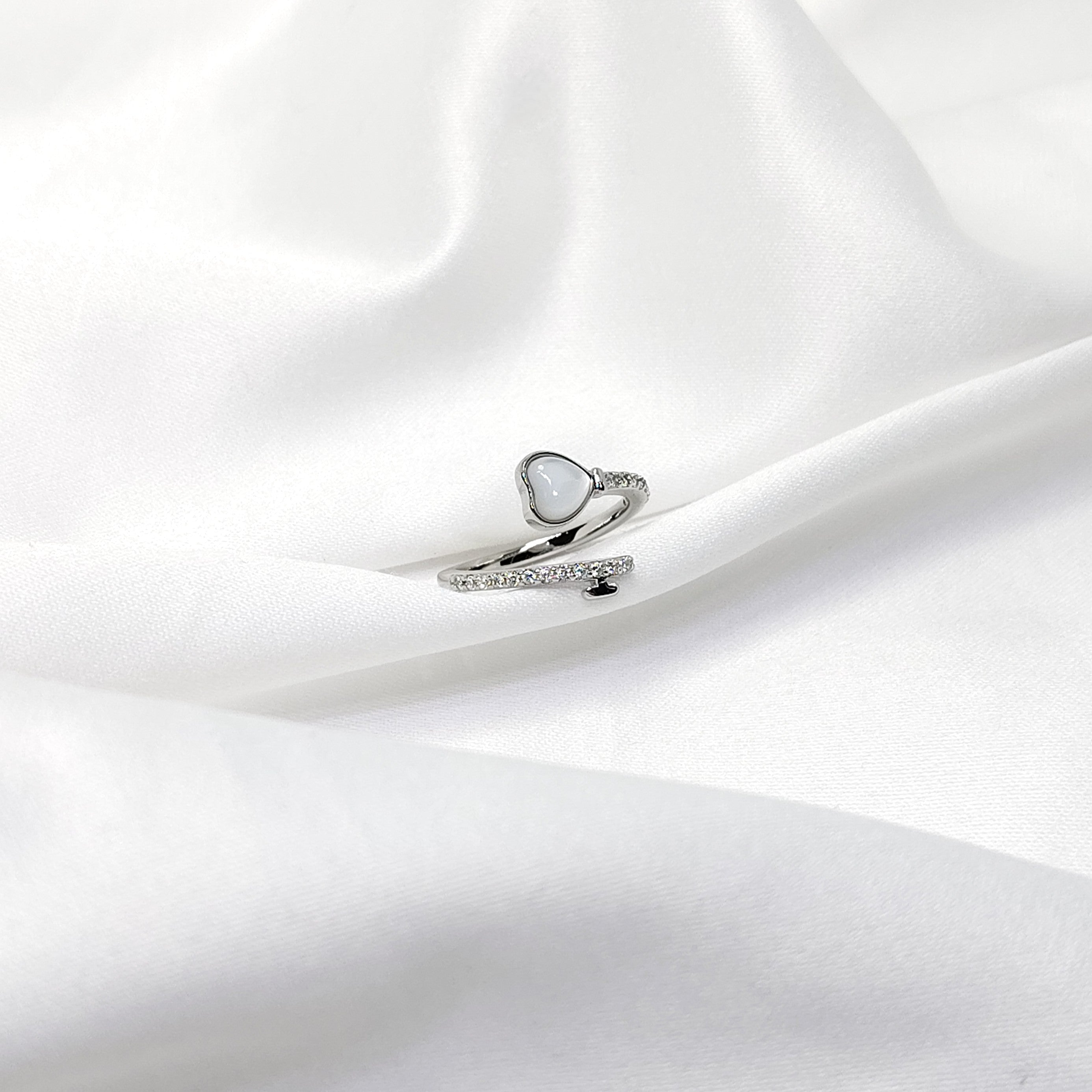 Heart Crush 925 Silver Ring – Cute Romantic Ring for Everyday Style