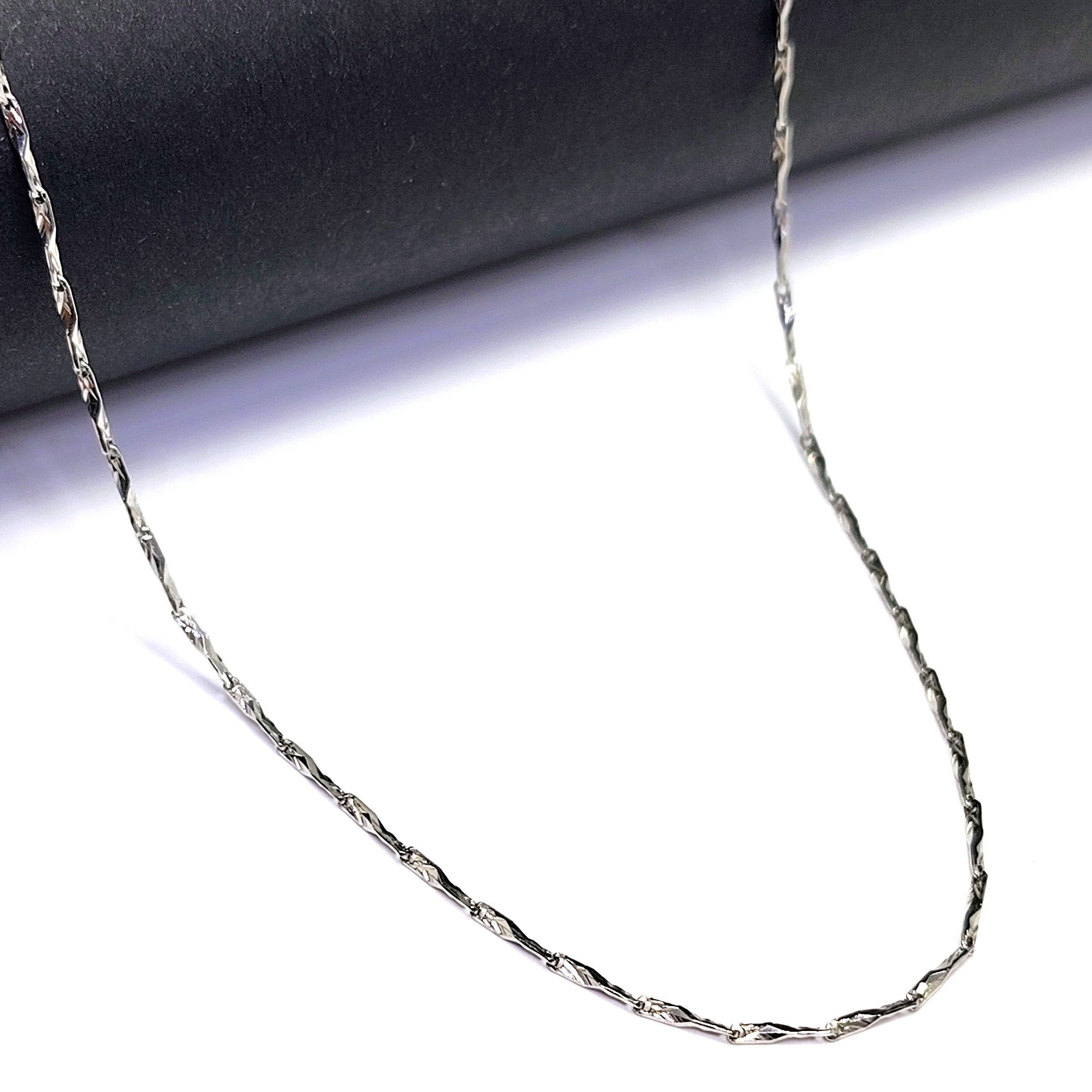 Classic 925 Silver Chain - Put these on. Feel different.